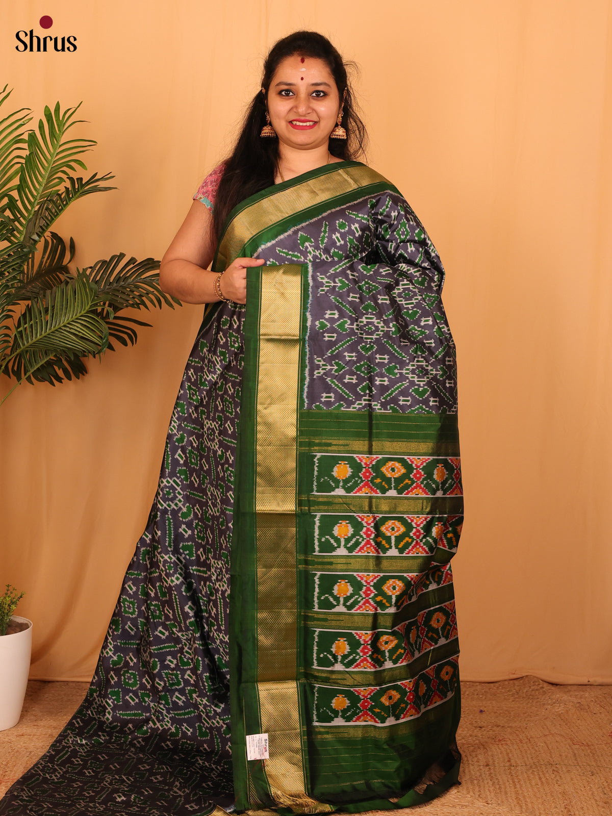 Carban Grey & Green - Ikkat Silk Saree - Shop on Shrus.com