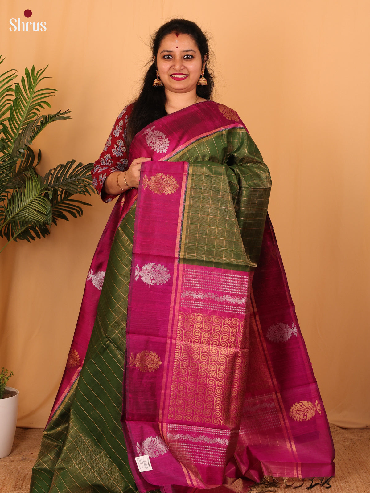 Green & Majenta - Raw Silk Saree - Shop on Shrus.com