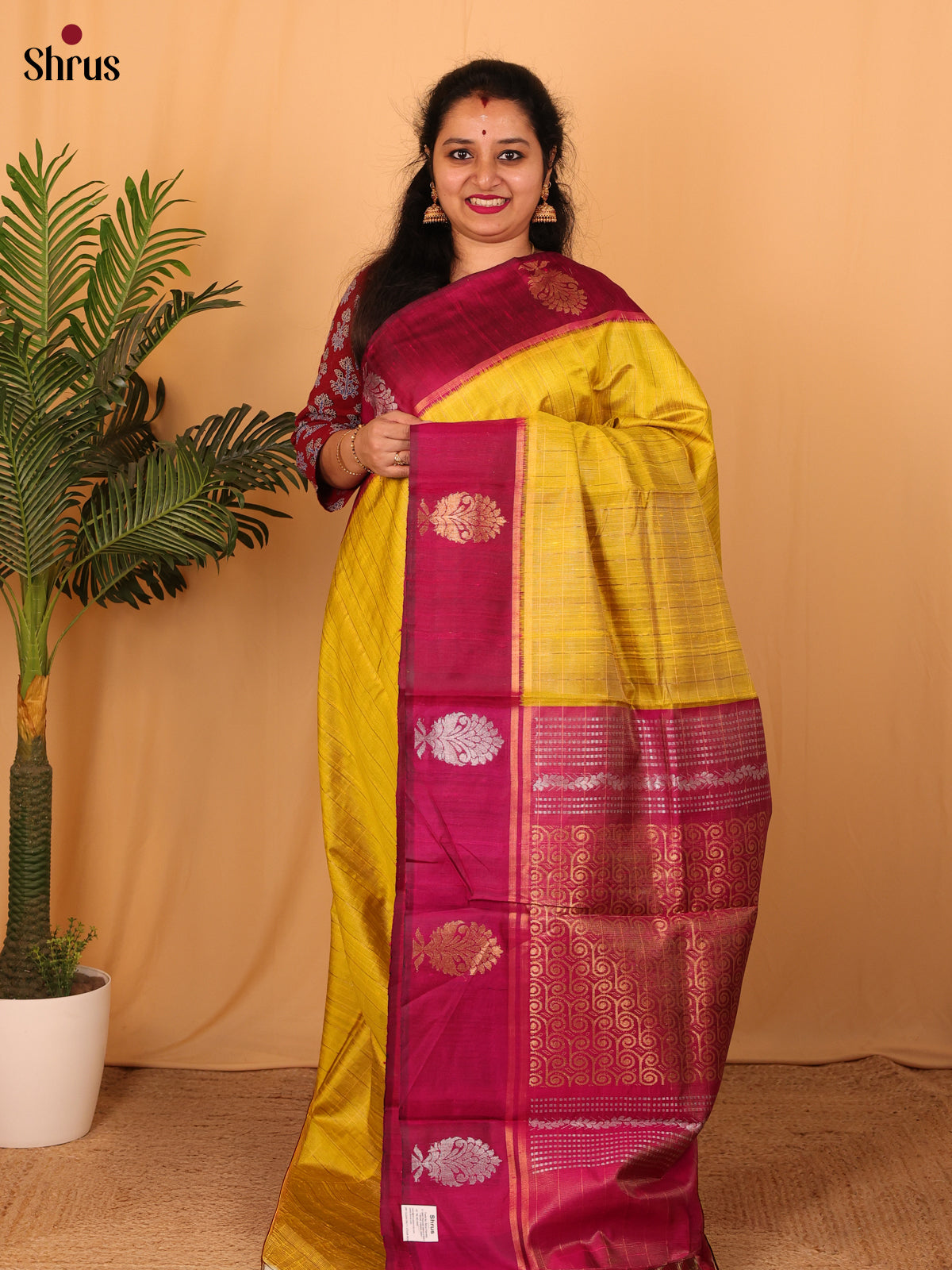 Mustardy Green & Majenta- Raw Silk Saree - Shop on Shrus.com