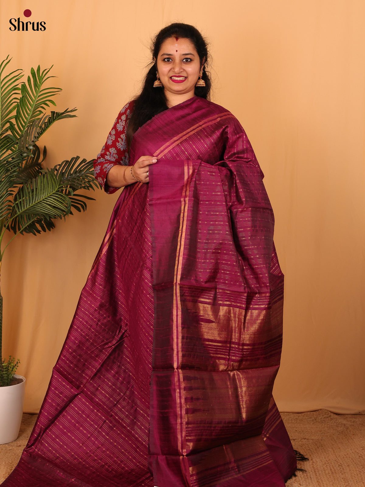 Maroon(Single Tone)- Raw Silk Saree - Shop on Shrus.com