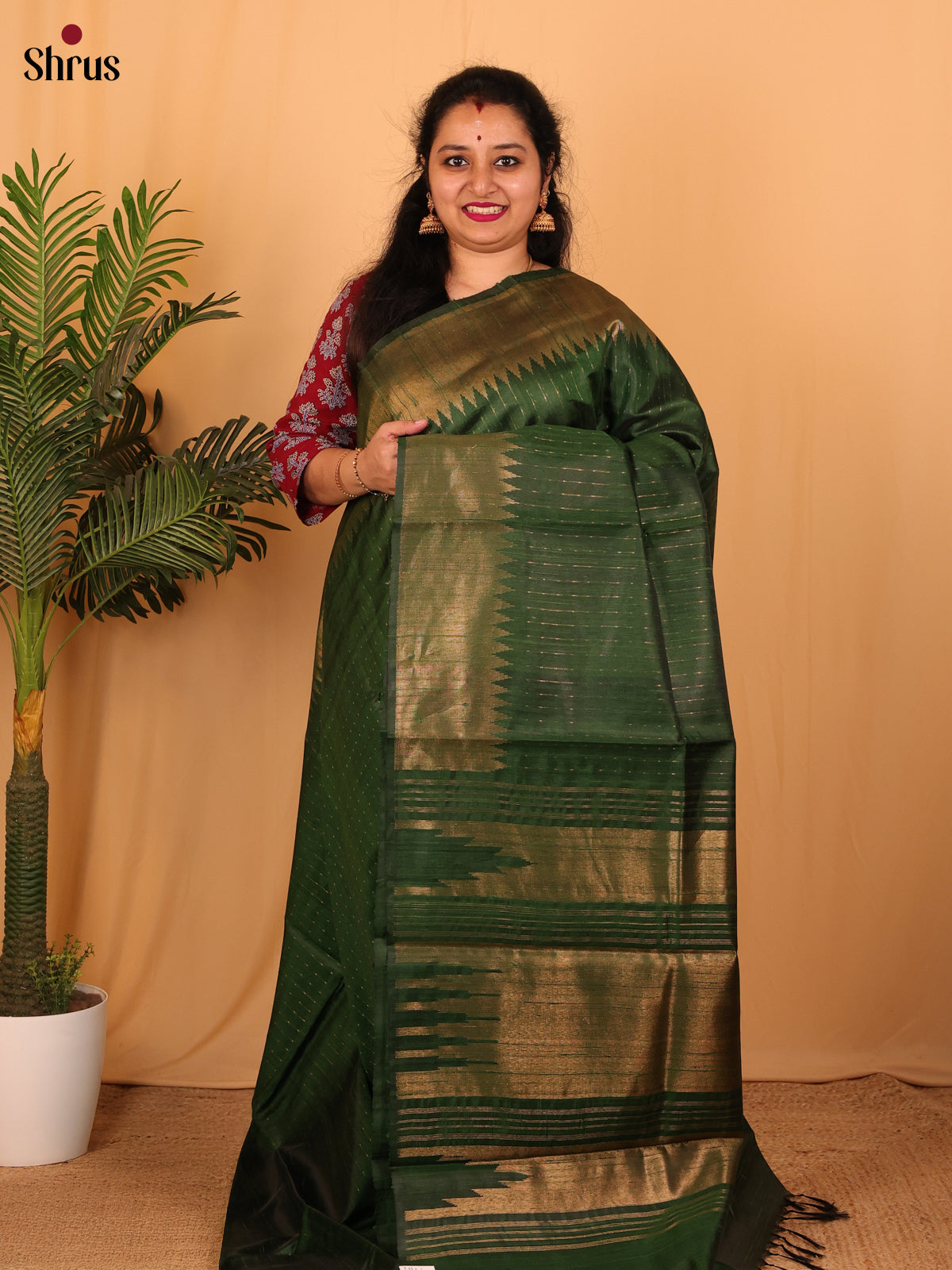 Green(single Tone) - Raw Silk Saree - Shop on Shrus.com