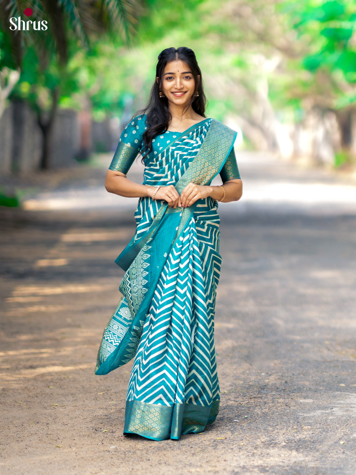 Teal Green - Semi Crepe Saree - Shop on Shrus.com