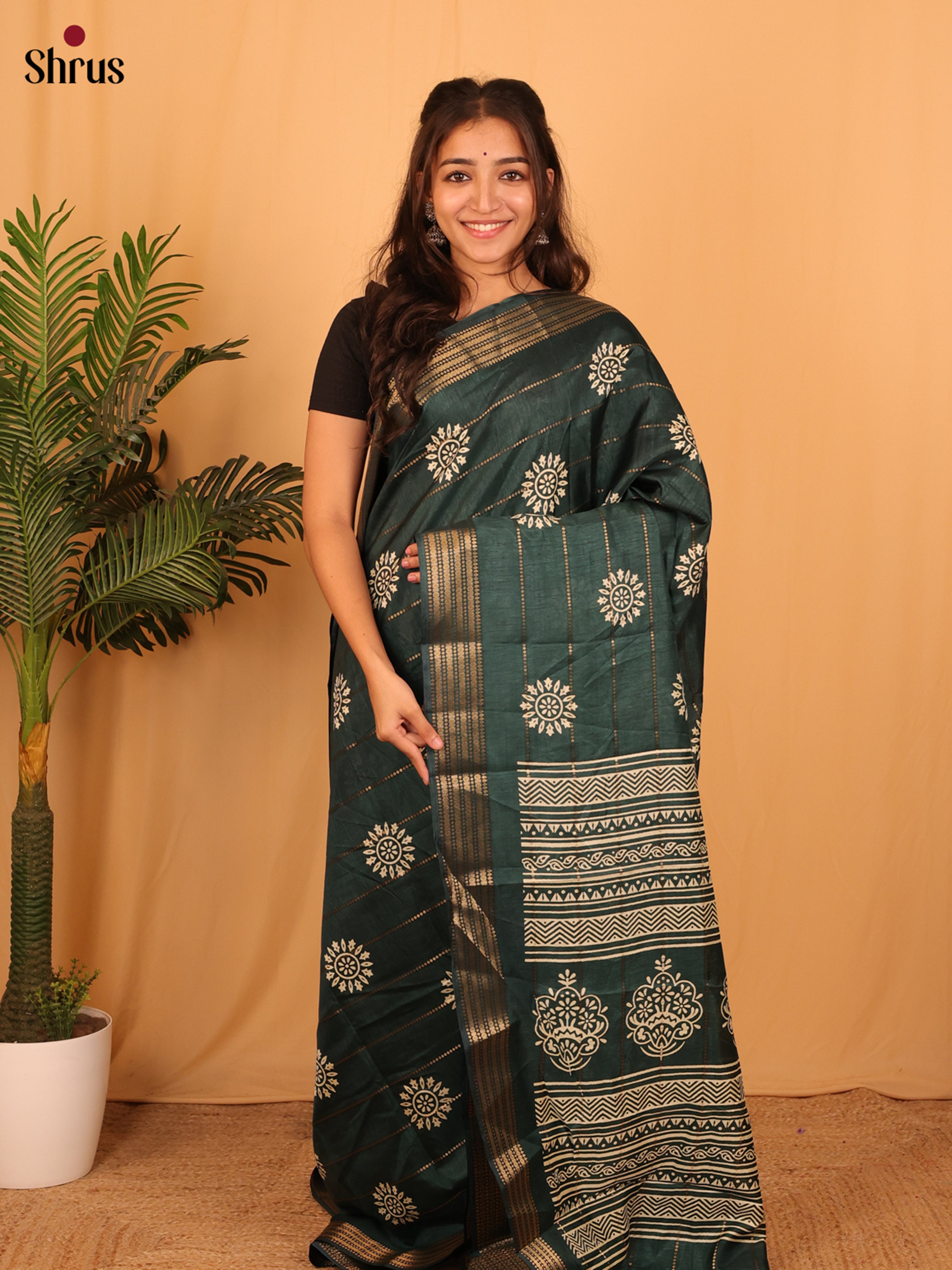 Green - Semi Crepe Saree - Shop on Shrus.com
