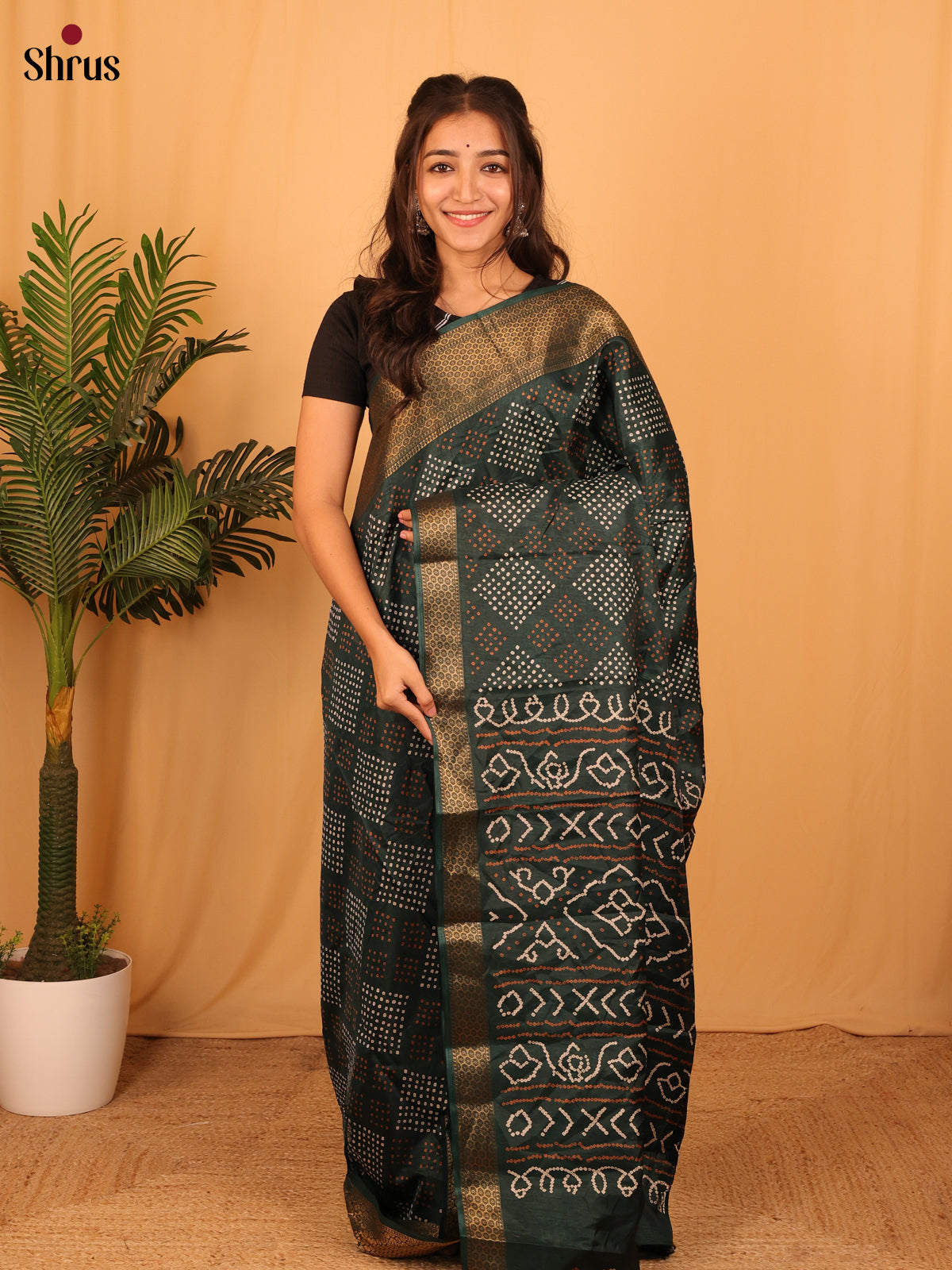 Green - Semi Crepe Saree - Shop on Shrus.com