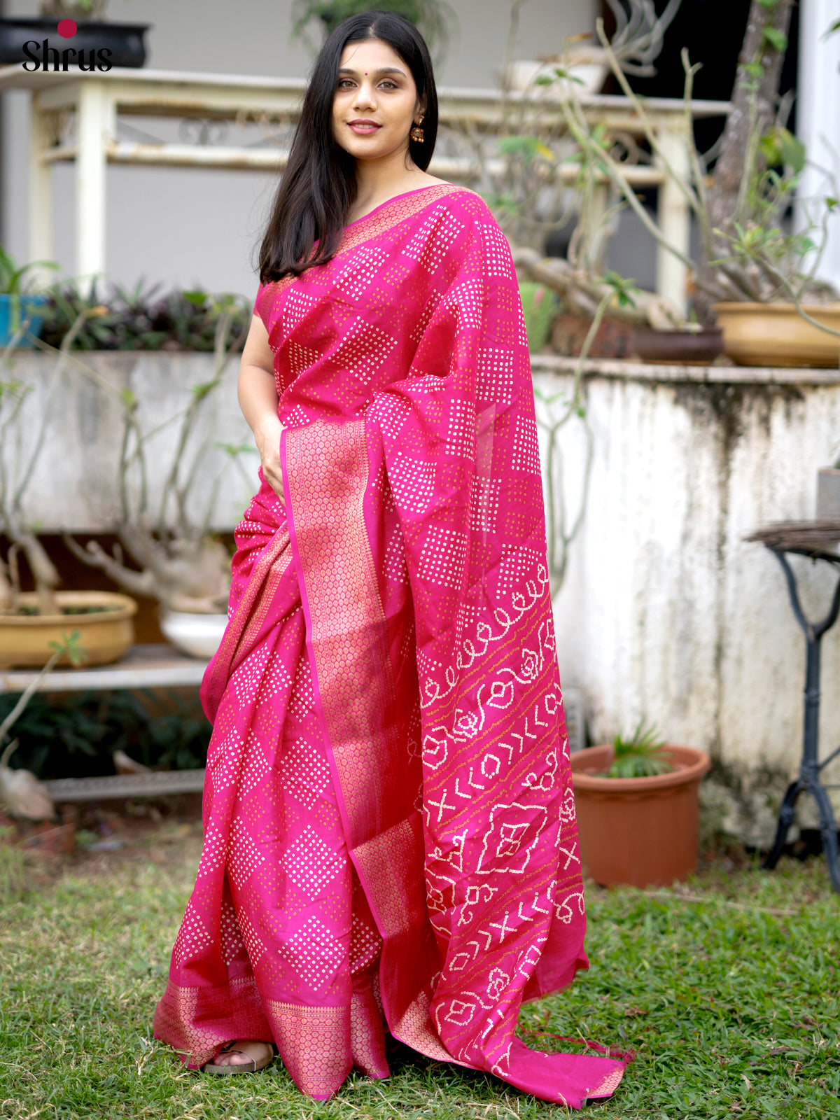 Pink- Semi Crepe Saree - Shop on Shrus.com