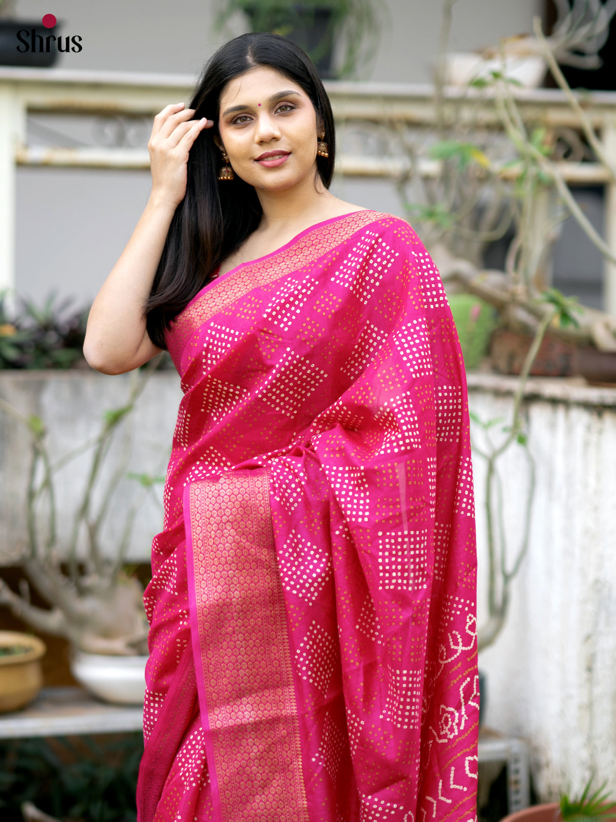 Pink- Semi Crepe Saree - Shop on Shrus.com