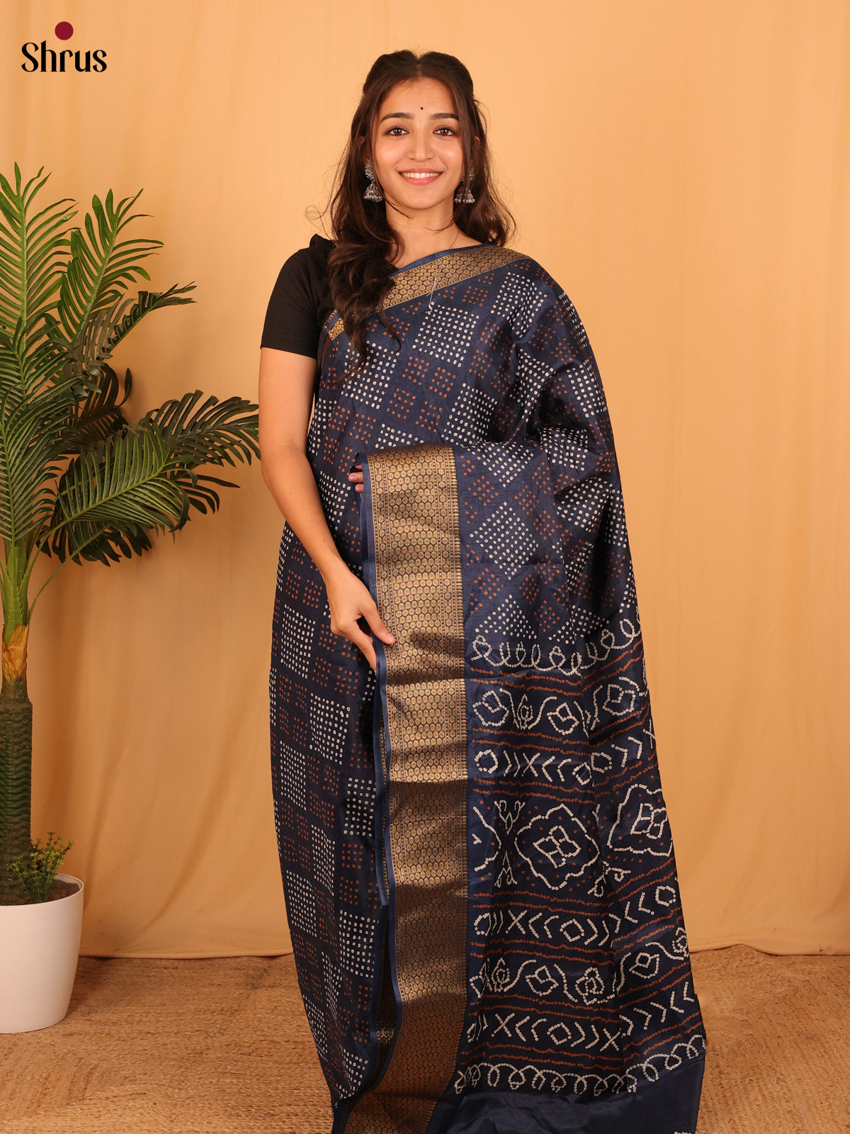 Navy Blue - Semi Crepe Saree - Shop on Shrus.com