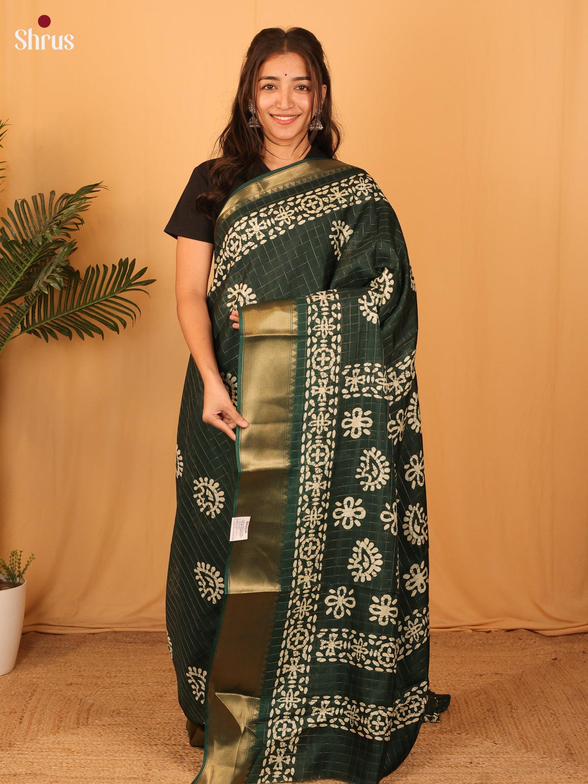 Green - Semi Crepe Saree - Shop on Shrus.com