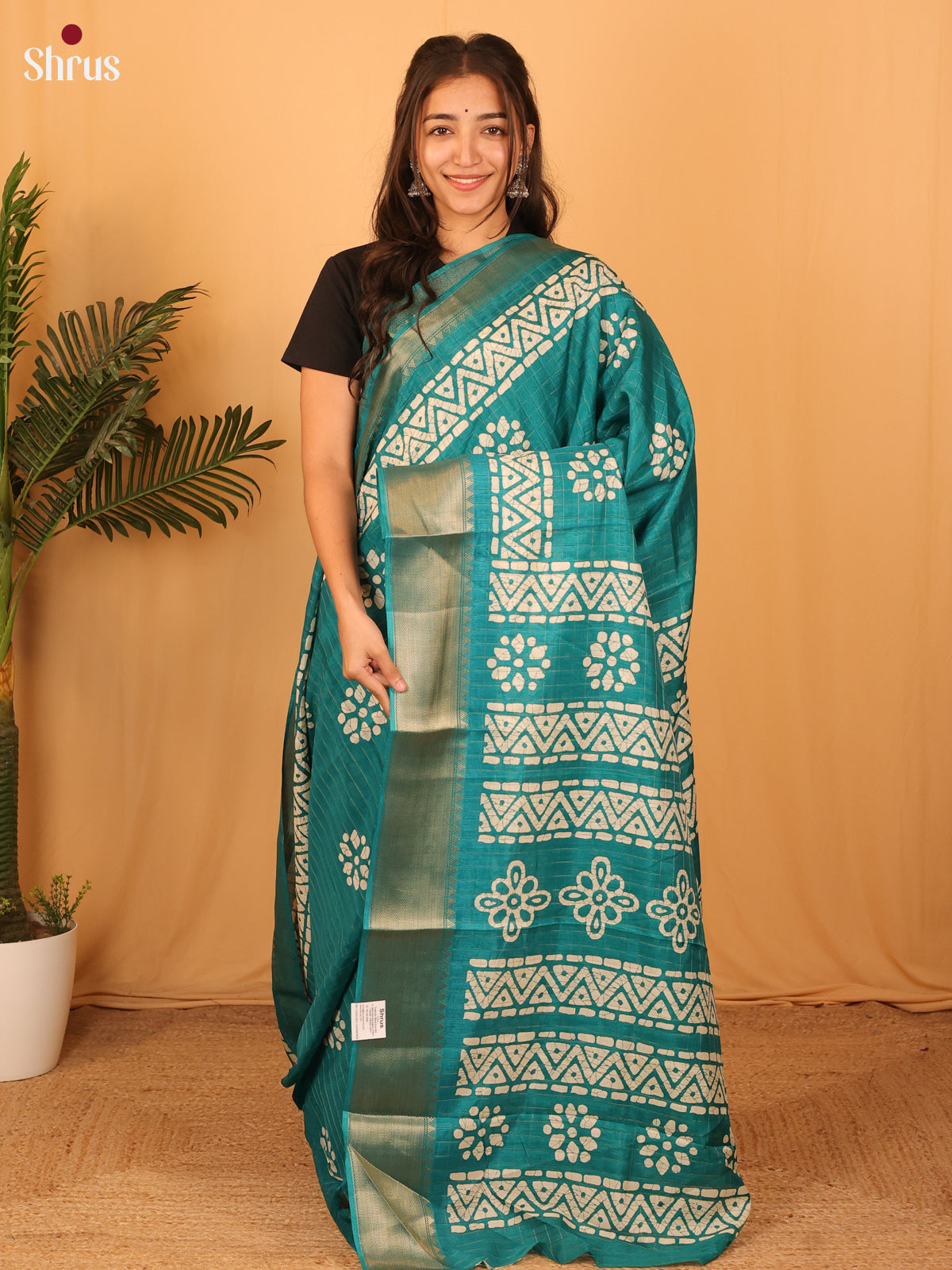 Green - Semi Crepe Saree - Shop on Shrus.com
