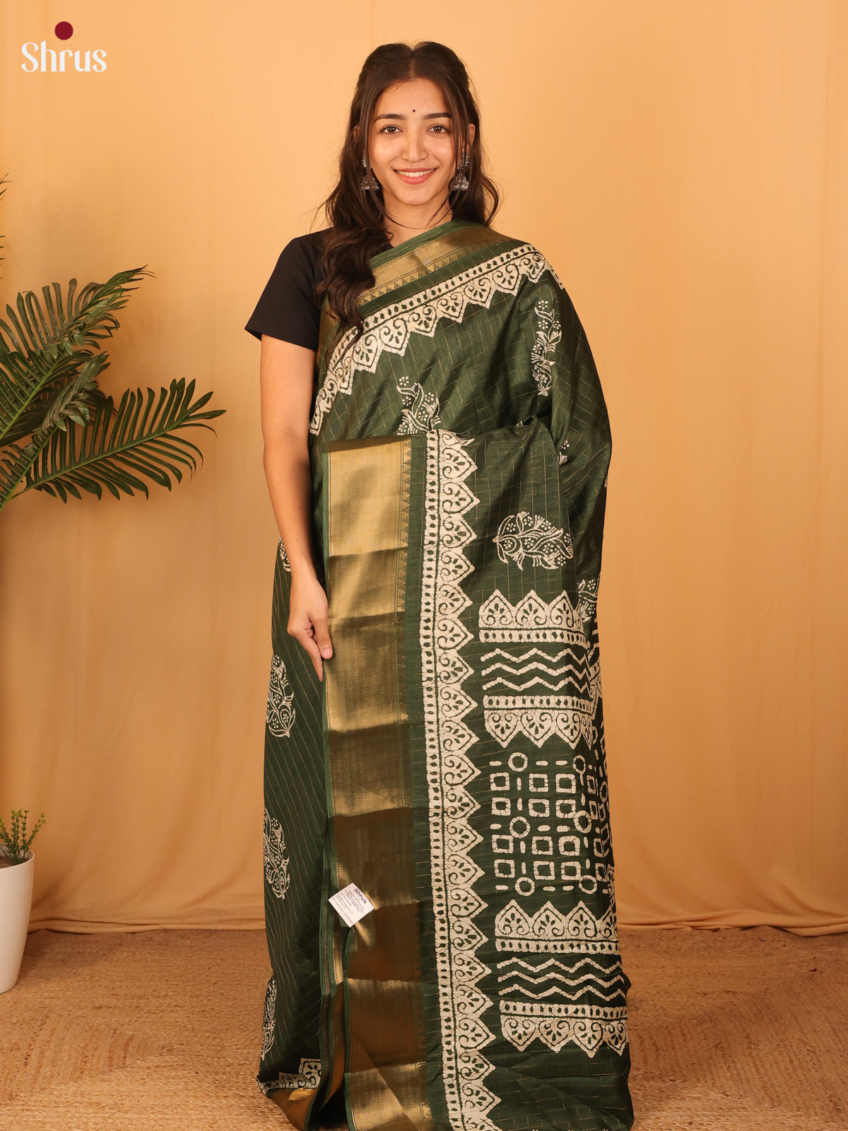 Green- Semi Crepe Saree - Shop on Shrus.com