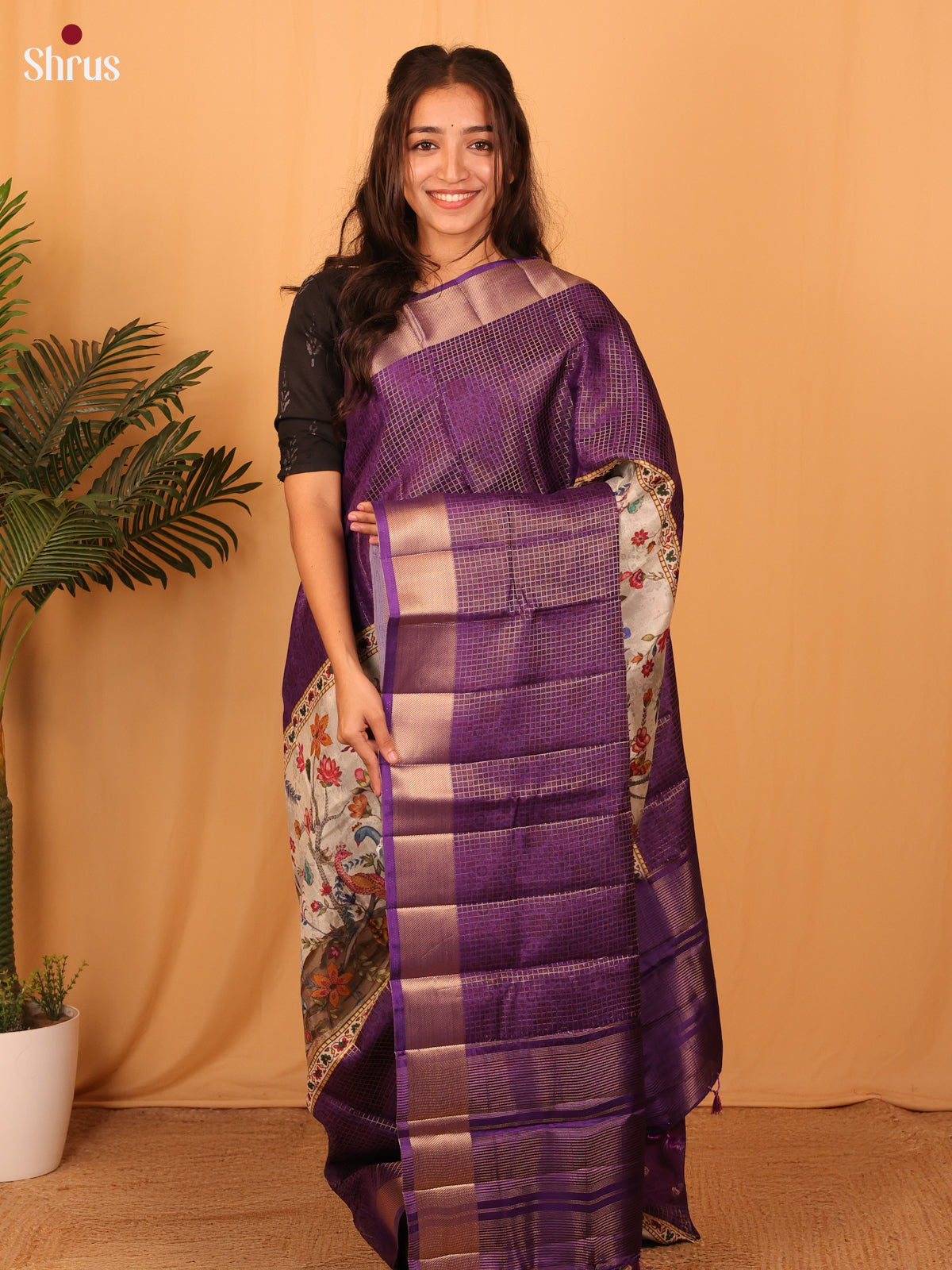 DAS08003 - Printed Tussar Saree - Shop on Shrus.com