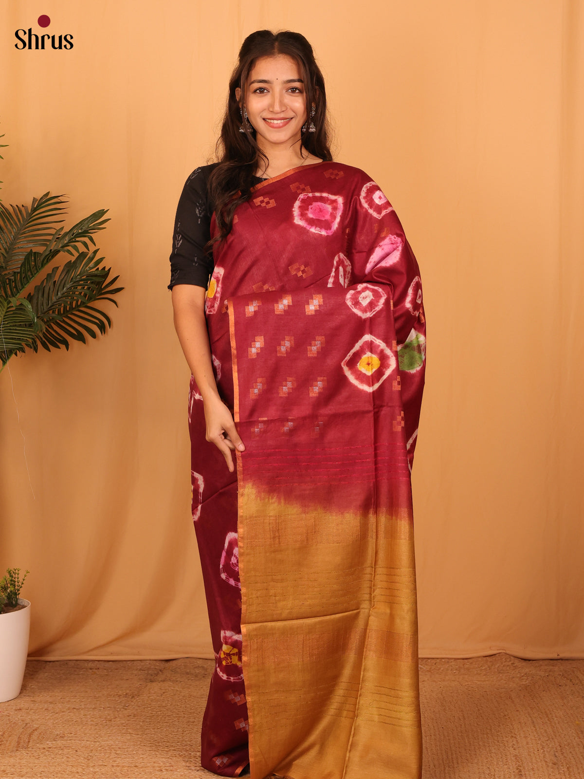 Maroon & Beige - Shibori Saree - Shop on Shrus.com