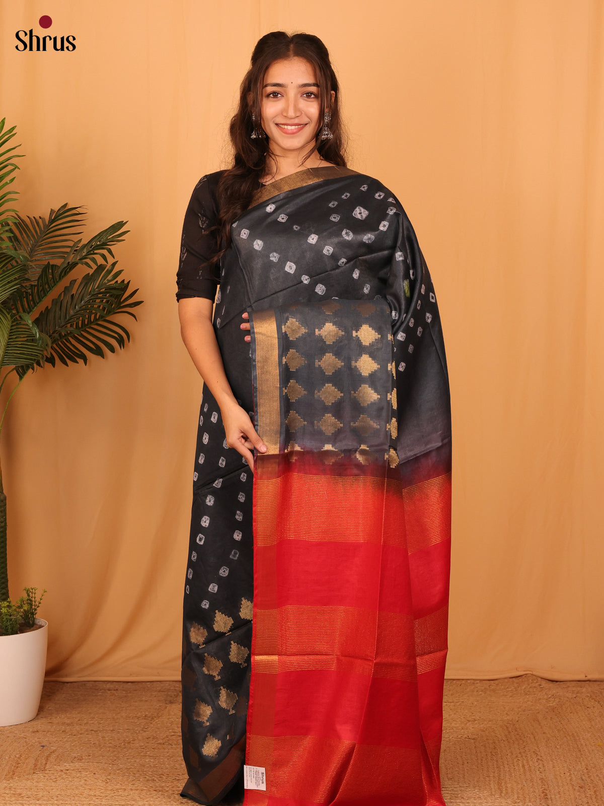 Black & Red - Shibori Saree - Shop on Shrus.com