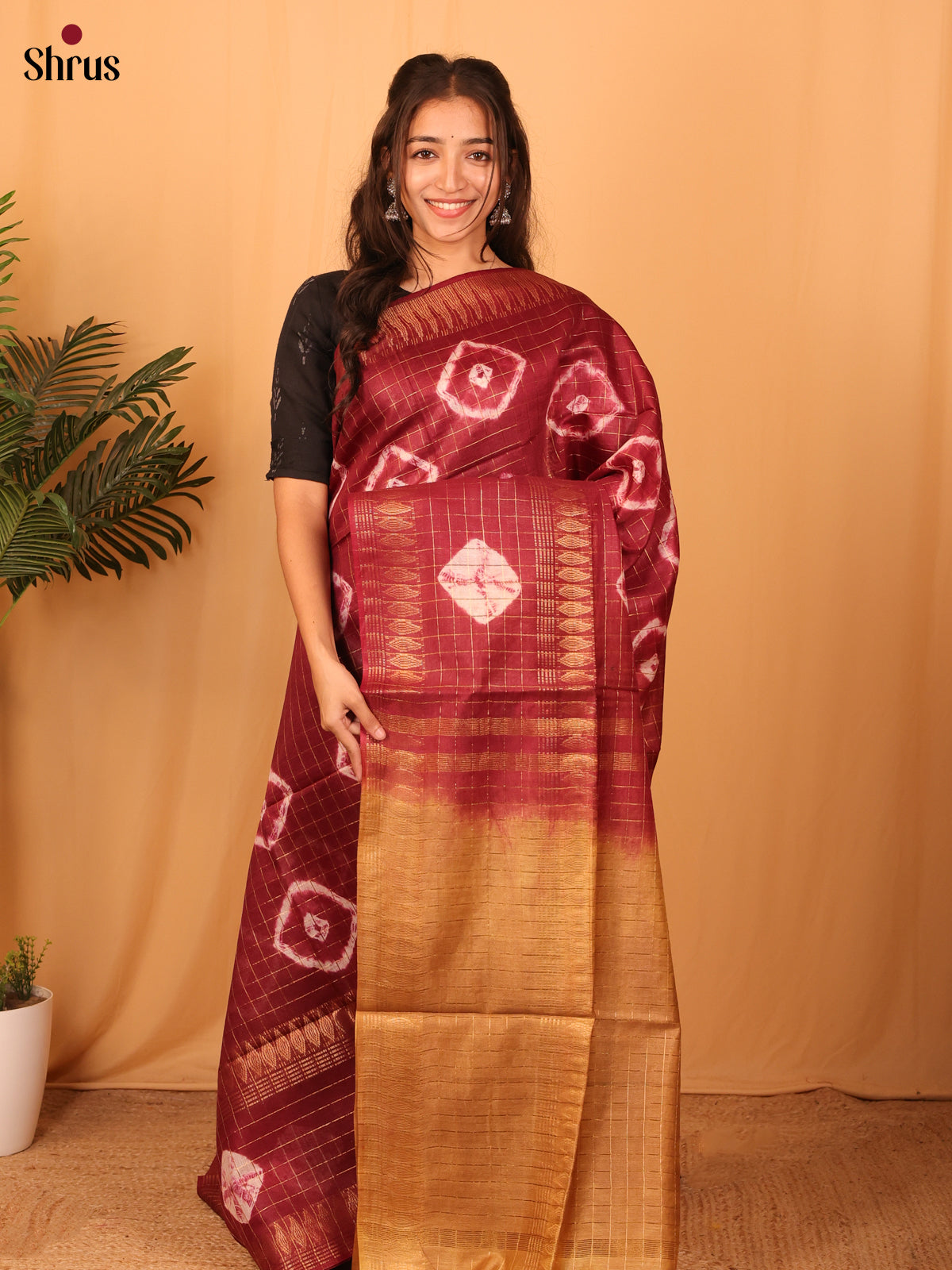Maroon & Beige - Shibori Saree - Shop on Shrus.com