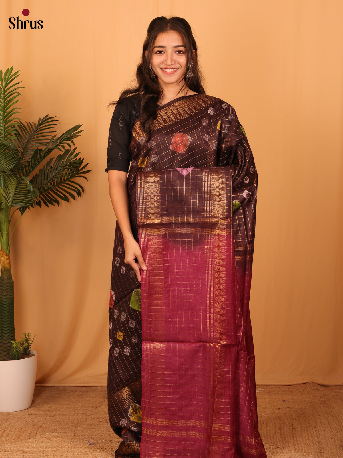 Brown & Maroon - Shibori Saree - Shop on Shrus.com
