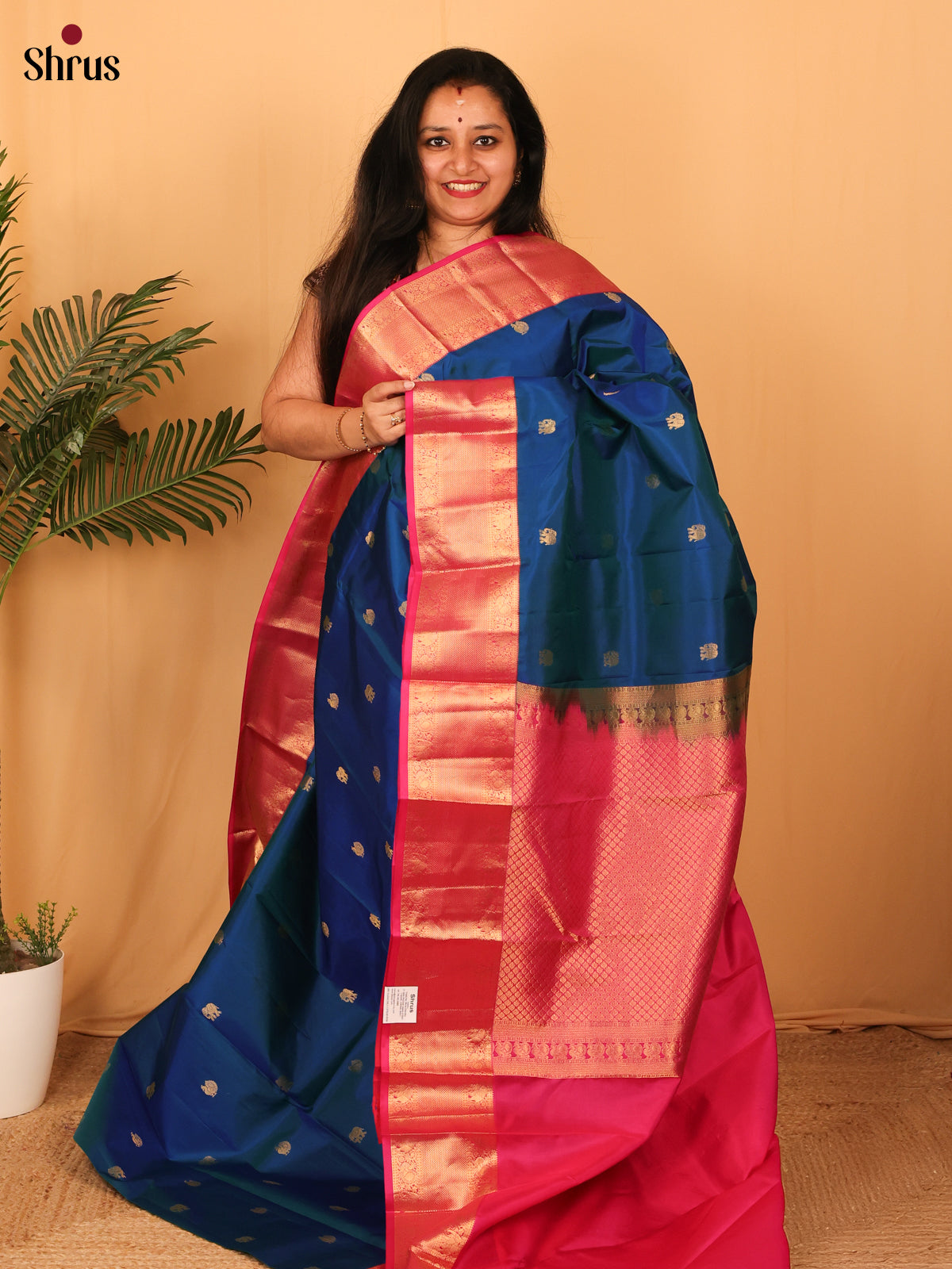 Blue & Pink - Kanchipuram silk Saree - Shop on Shrus.com