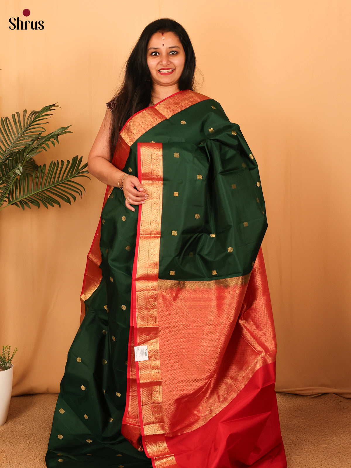 Green & Red - Kanchipuram silk Saree - Shop on Shrus.com