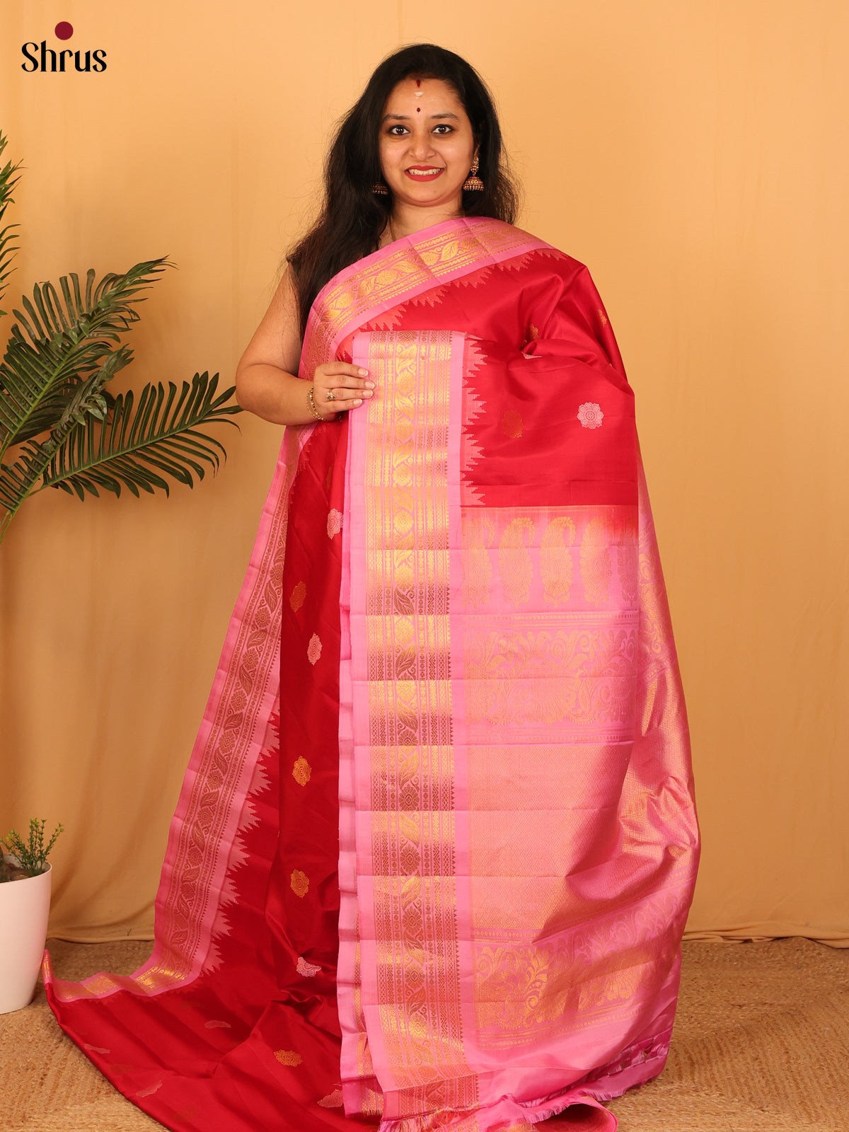 Red & Pink - Gadwal silk Saree - Shop on Shrus.com