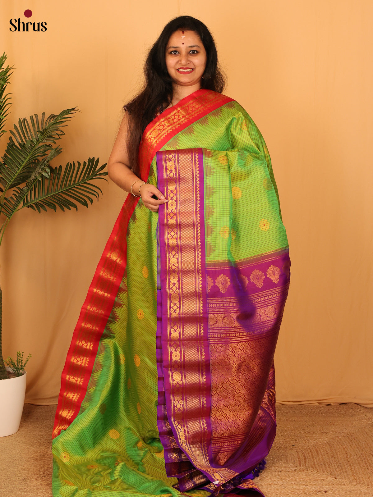 Green & Majenta - Gadwal silk Saree - Shop on Shrus.com