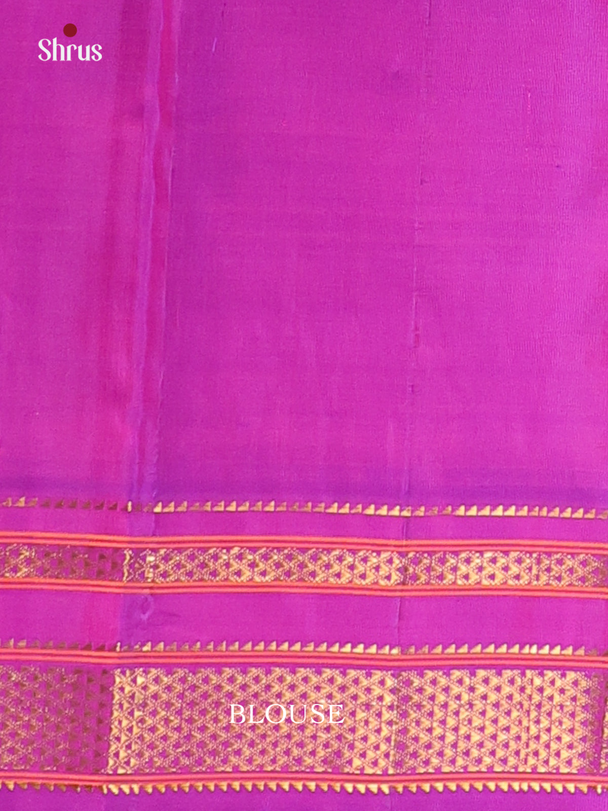 Serene Green and Magenta Gadwal Silk Saree With Intricate Zari Design-1