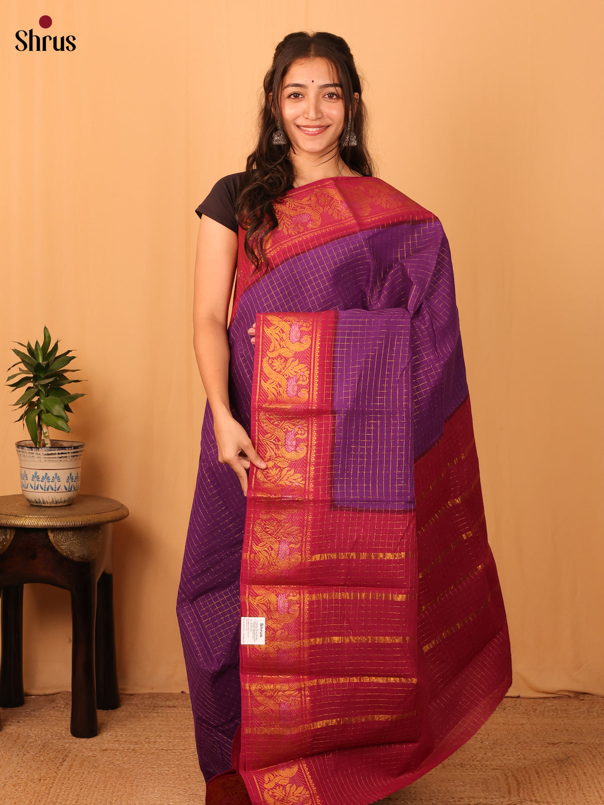 DAS09346 - Sungudi Cotton Saree - Shop on Shrus.com