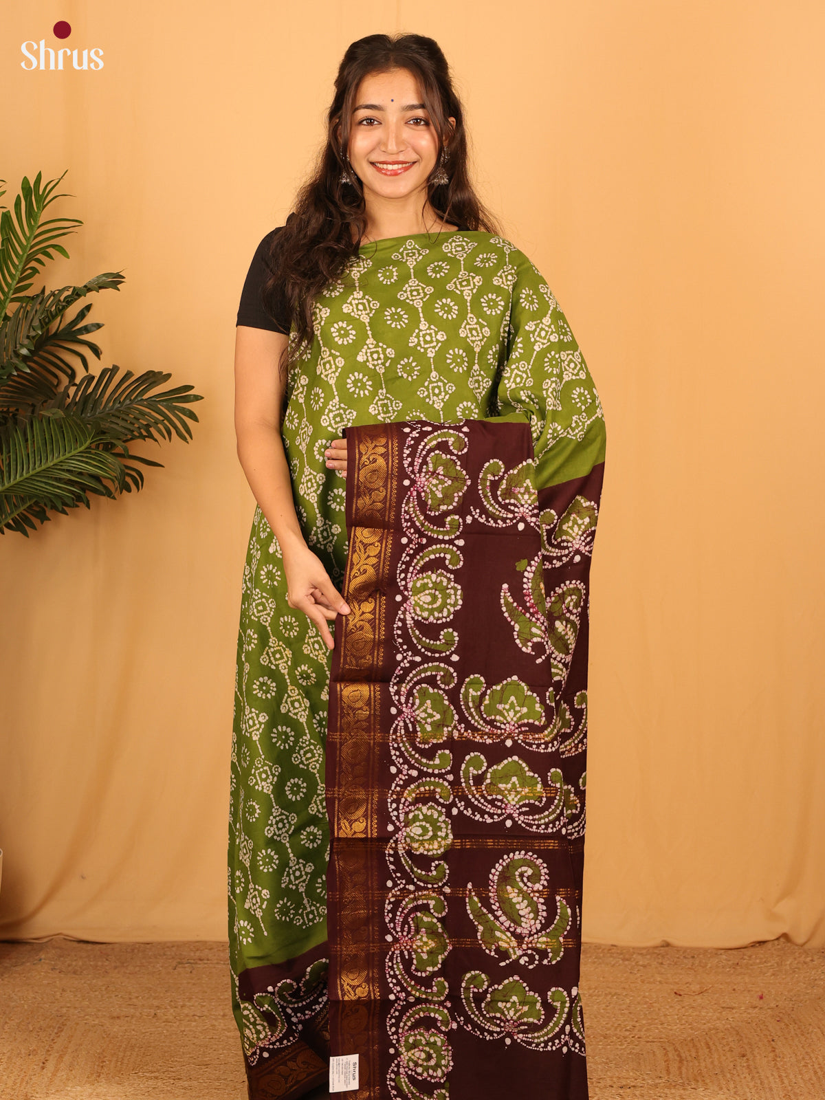 Green & Brown- Sungudi Cotton Saree - Shop on Shrus.com