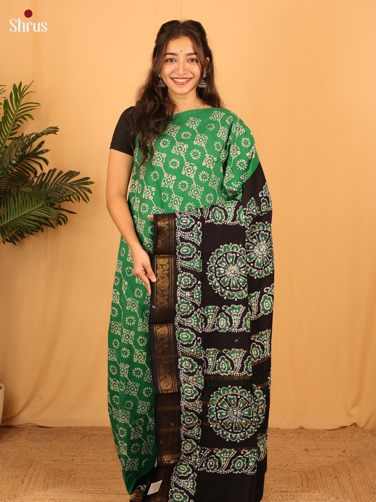 Green & Black - Sungudi Cotton Saree - Shop on Shrus.com