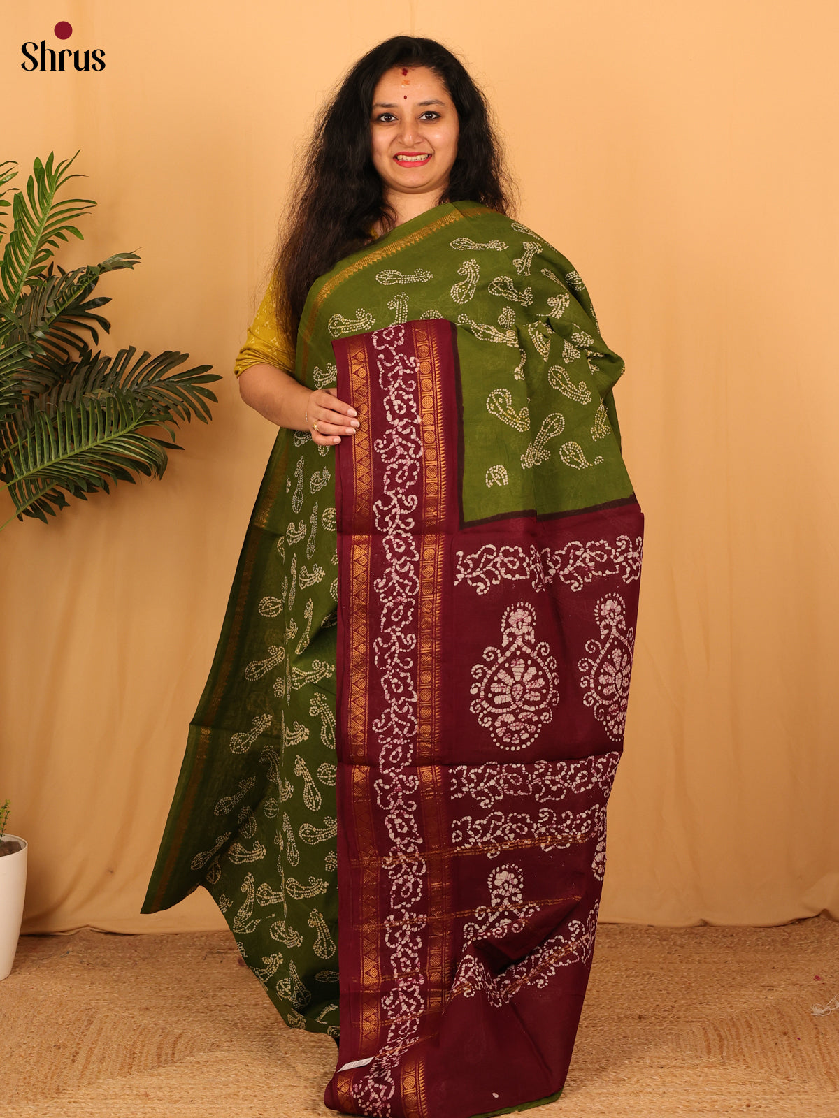Green & Maroon - Sungudi Cotton Saree - Shop on Shrus.com
