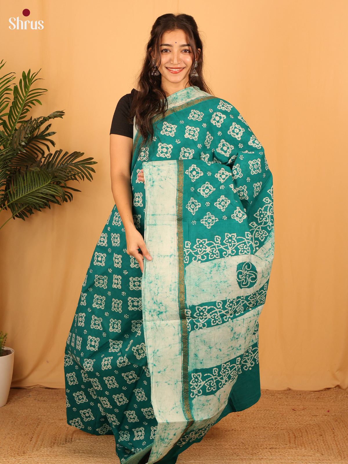 Green & Cream - Sungudi Cotton Saree - Shop on Shrus.com