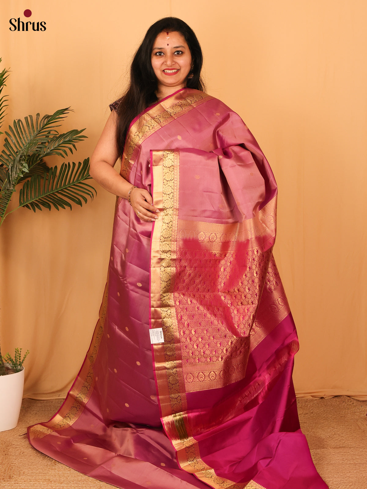 Onion Pink & Maroon - Kanchipuram silk Saree - Shop on Shrus.com