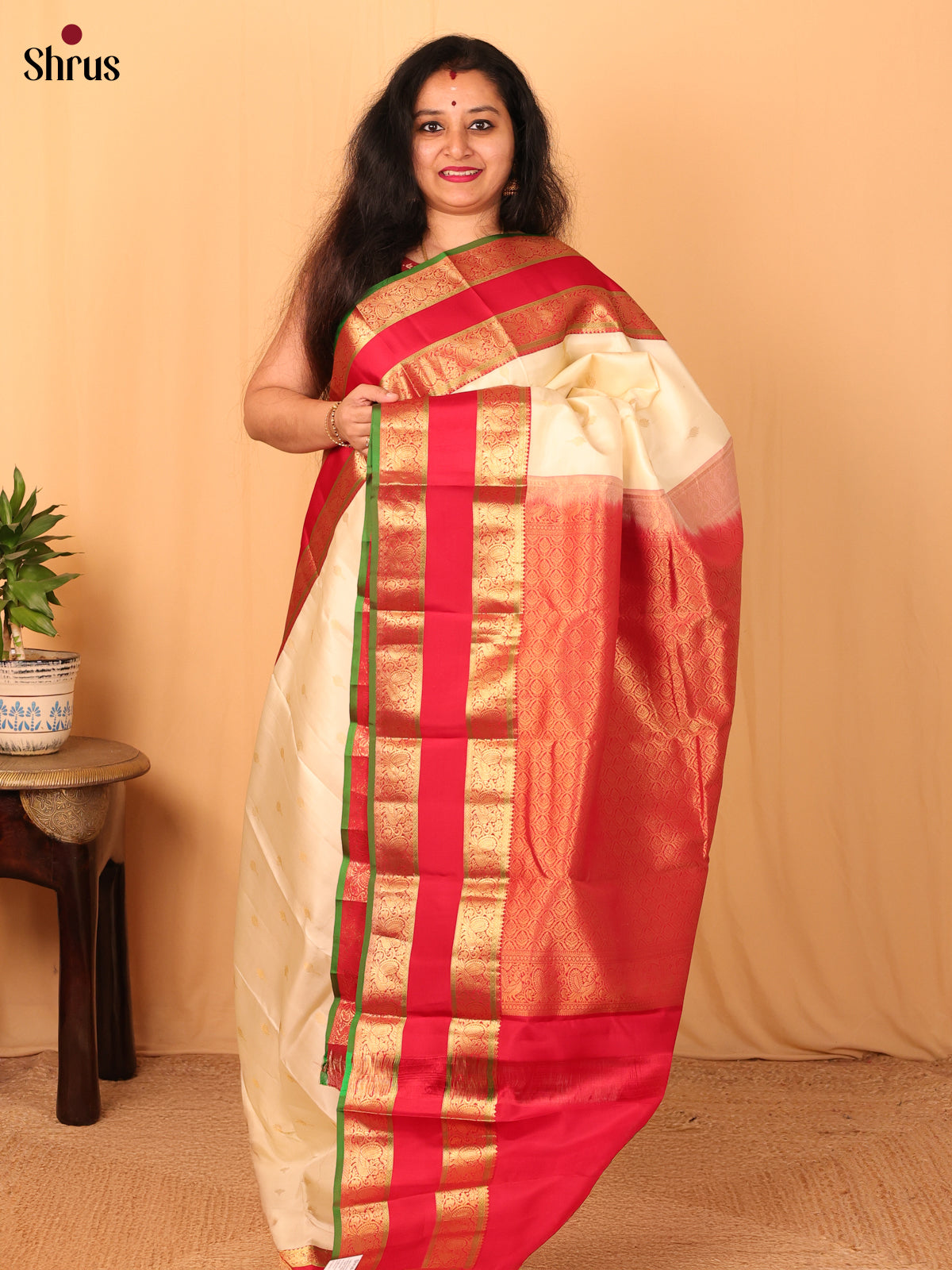 Cream & Red - Kanchipuram silk Saree - Shop on Shrus.com
