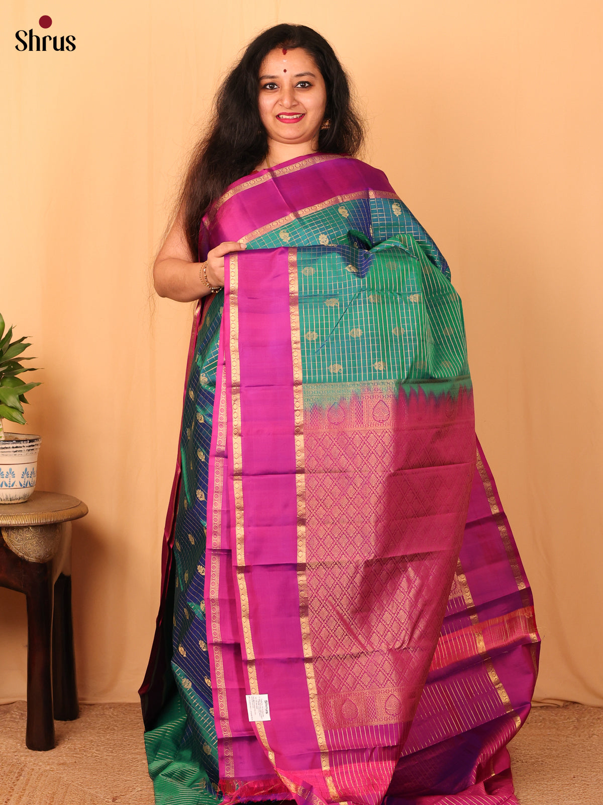 Green & Majenta - Kanchipuram silk Saree - Shop on Shrus.com