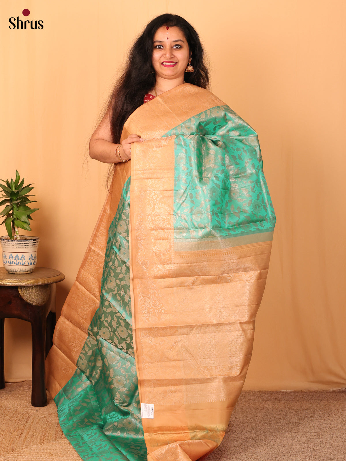 Teal Green and Peach Kanchipuram silk Saree With Pure Zari Woven Floral - Shop on Shrus.com