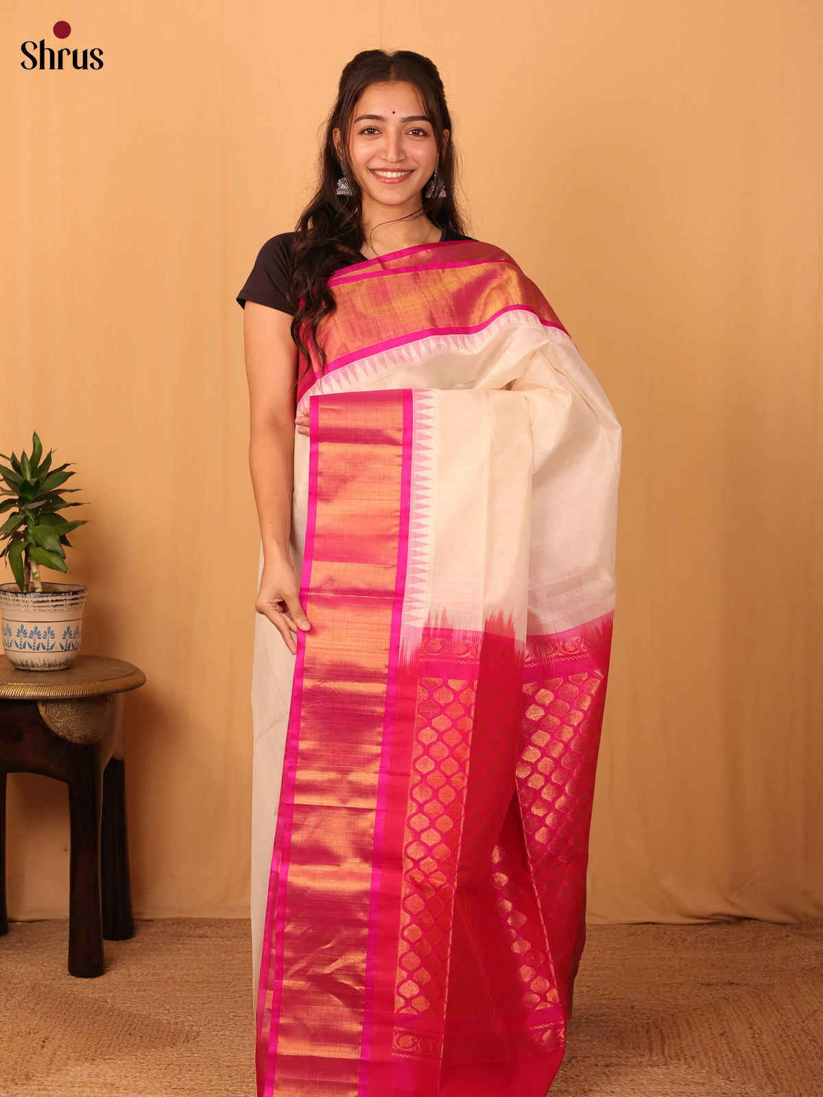 Cream & Pink- Silk Cotton Saree - Shop on Shrus.com