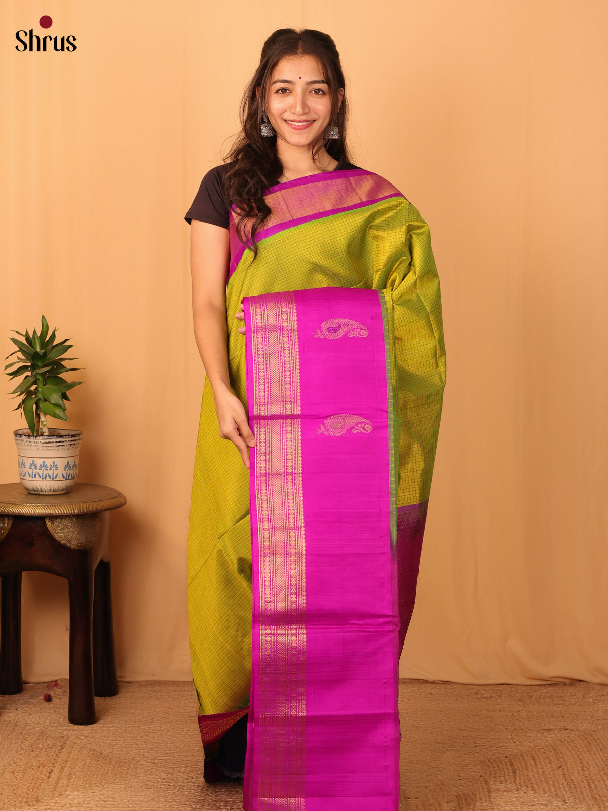 Green & Majenta - Silk Cotton Saree - Shop on Shrus.com