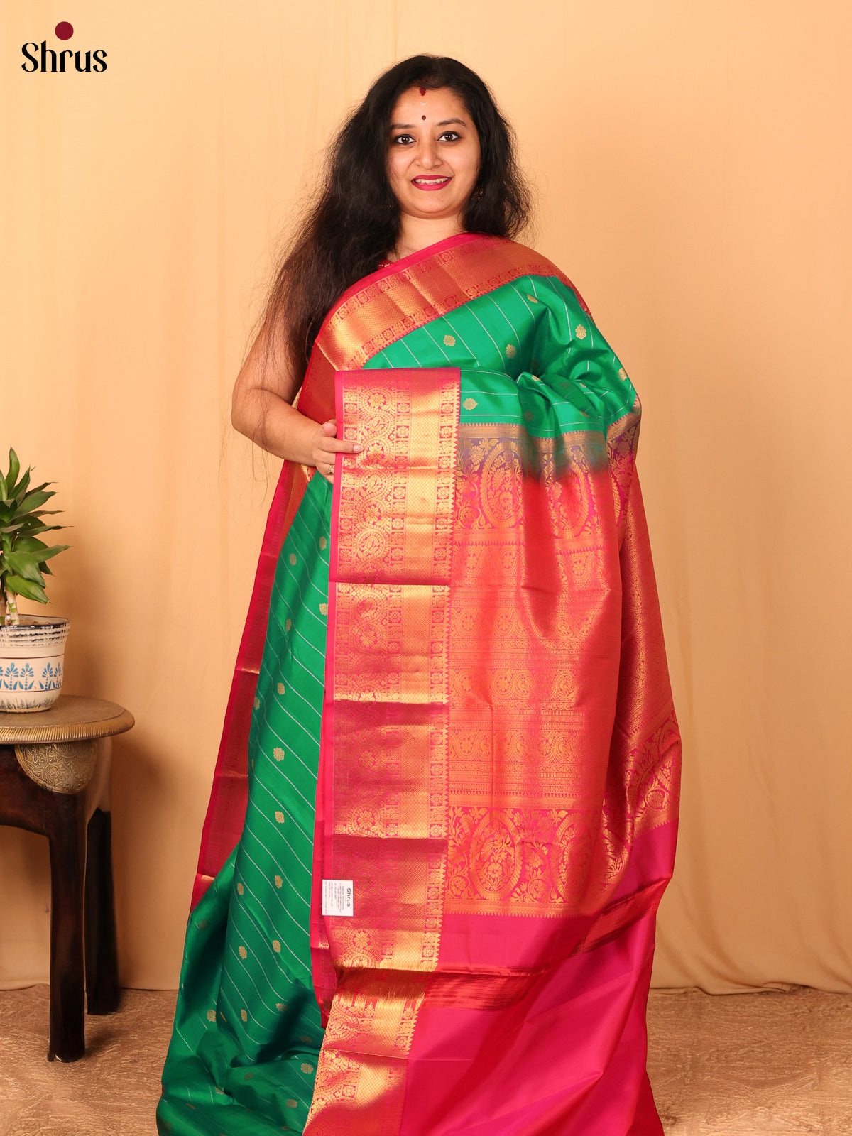 Green and Pink Pure Kanchipuram silk Saree With Zari Woven Stripes and Buttas - Shop on Shrus.com