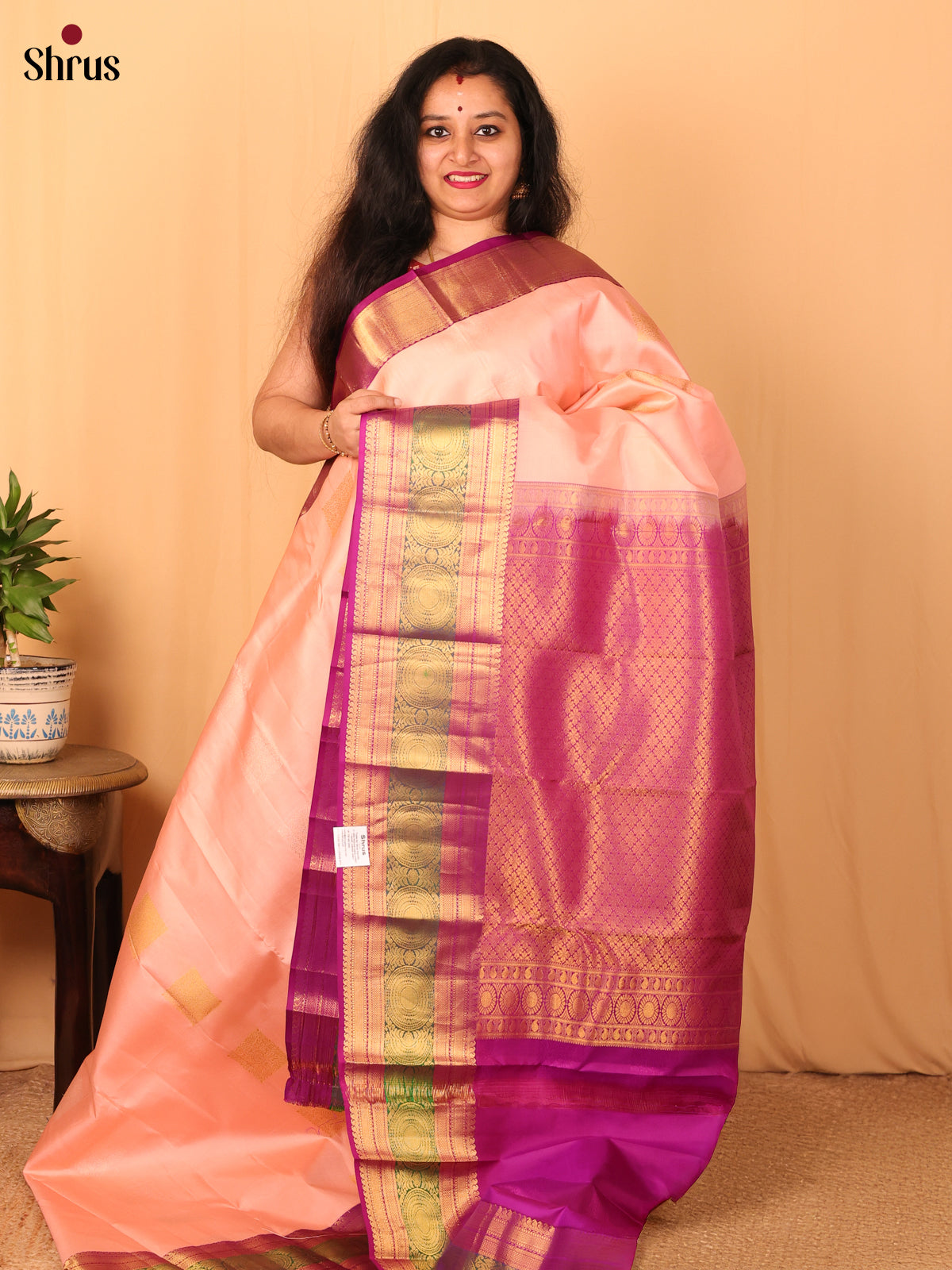 Pink & Majenta- Kanchipuram silk Saree - Shop on Shrus.com