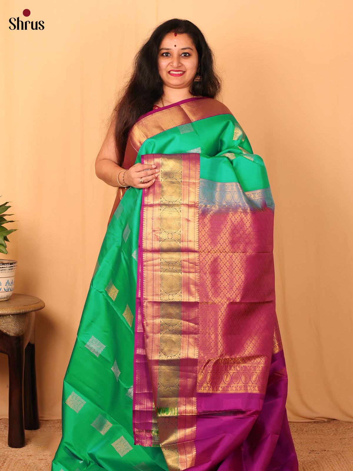 Green and Majenta Pure Kanchipuram silk Saree With Gold and Zari Woven Block Buttas-1