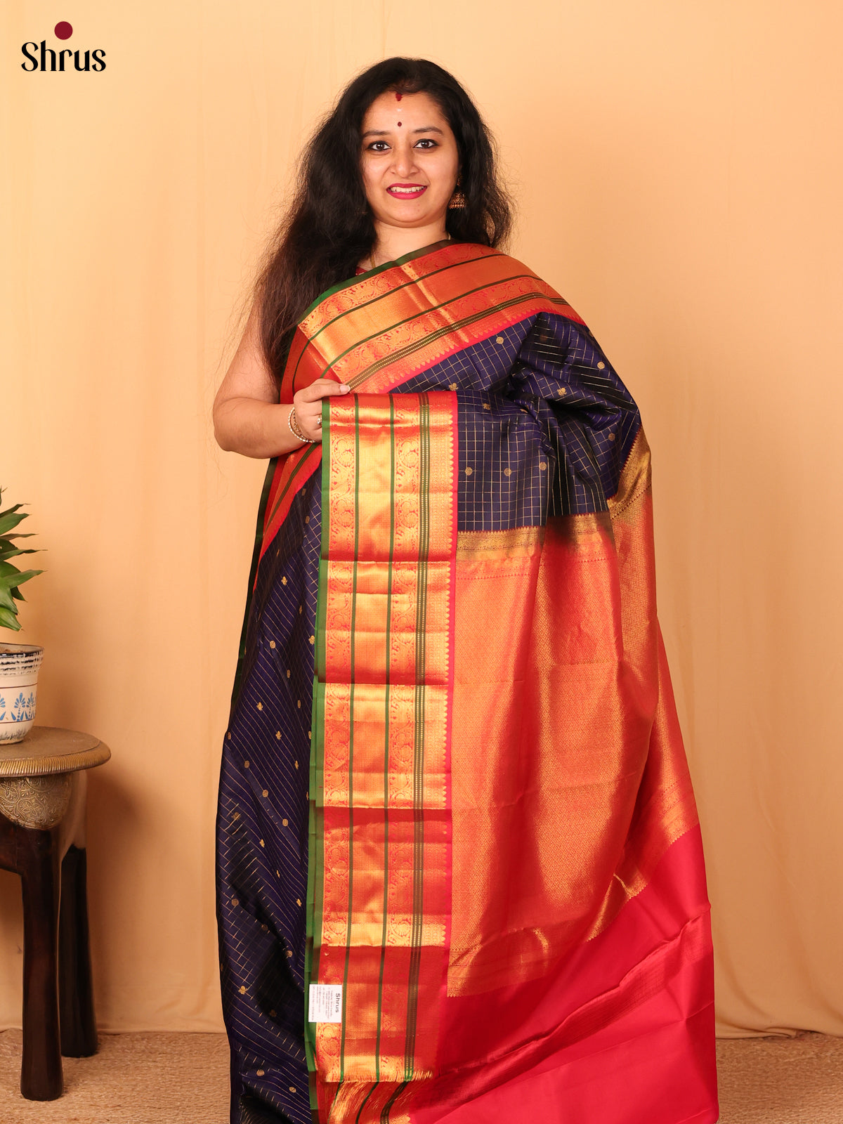 Violet & Red - Kanchipuram silk Saree - Shop on Shrus.com