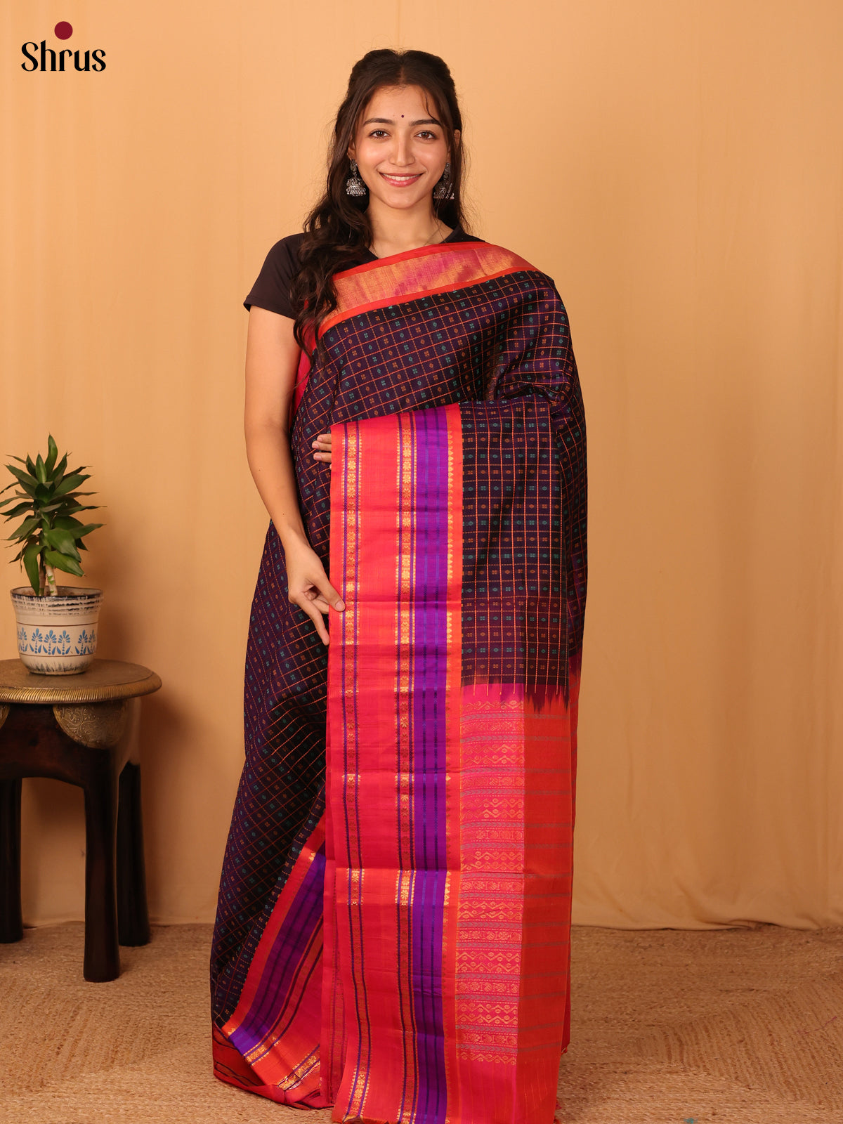 DAS16138 - Silk Cotton Saree - Shop on Shrus.com