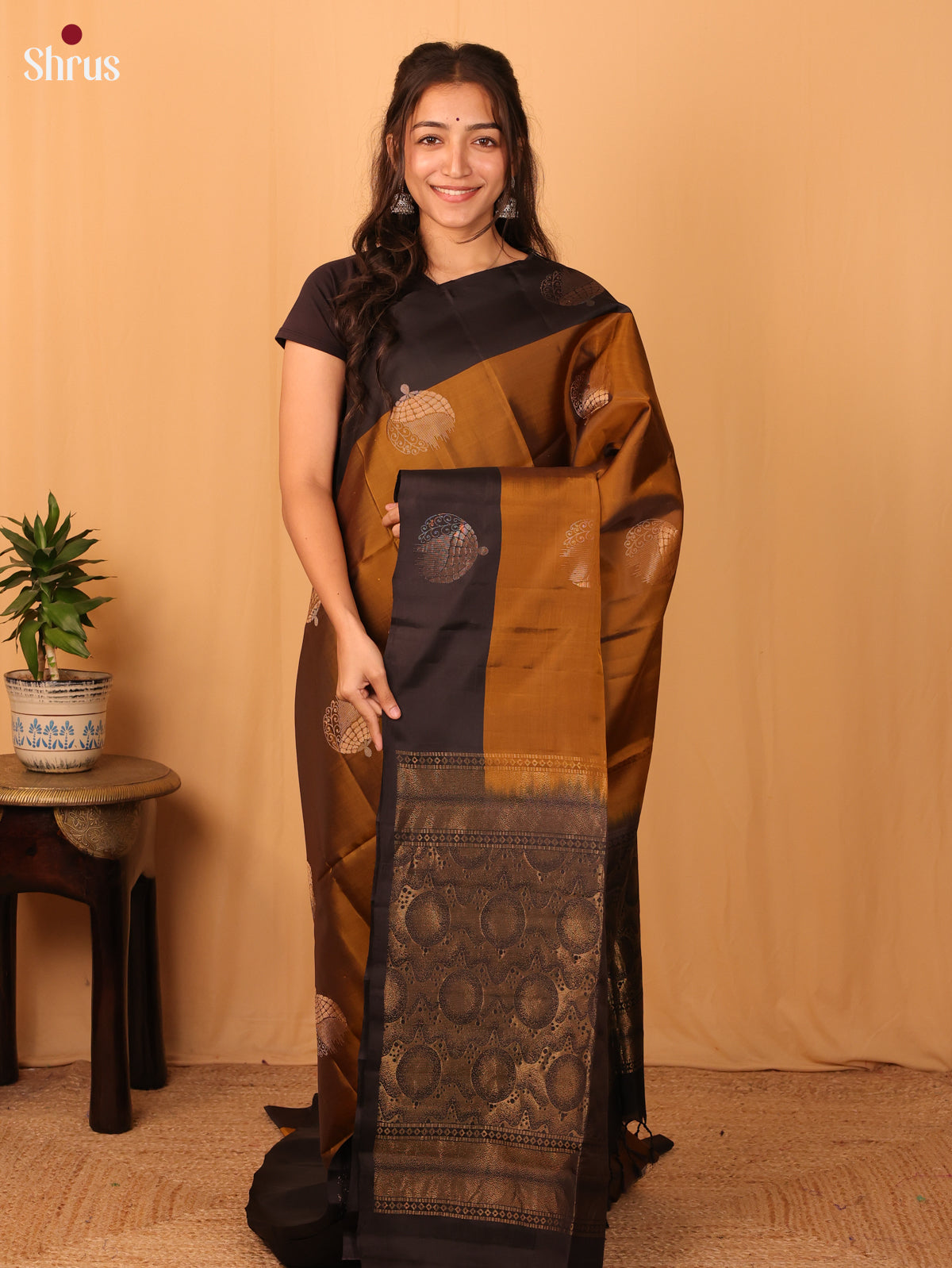 DAS17023 - Softsilk-halfpure Saree - Shop on Shrus.com