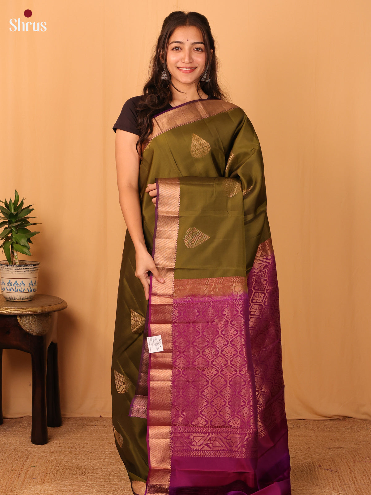 Green & Majenta - Kanchipuram-halfpure Saree - Shop on Shrus.com