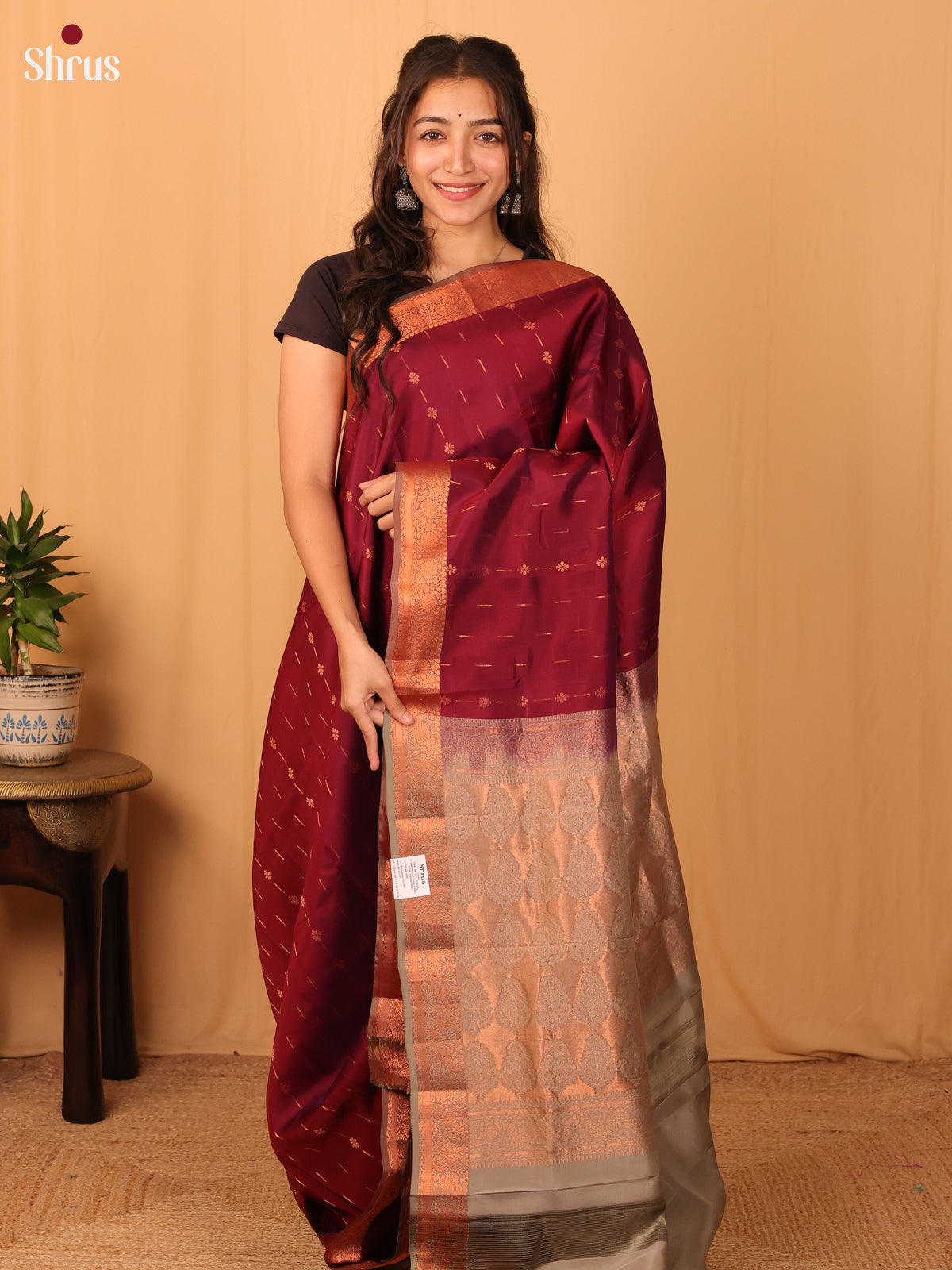 Maroon & Grey - Kanchipuram-halfpure Saree - Shop on Shrus.com