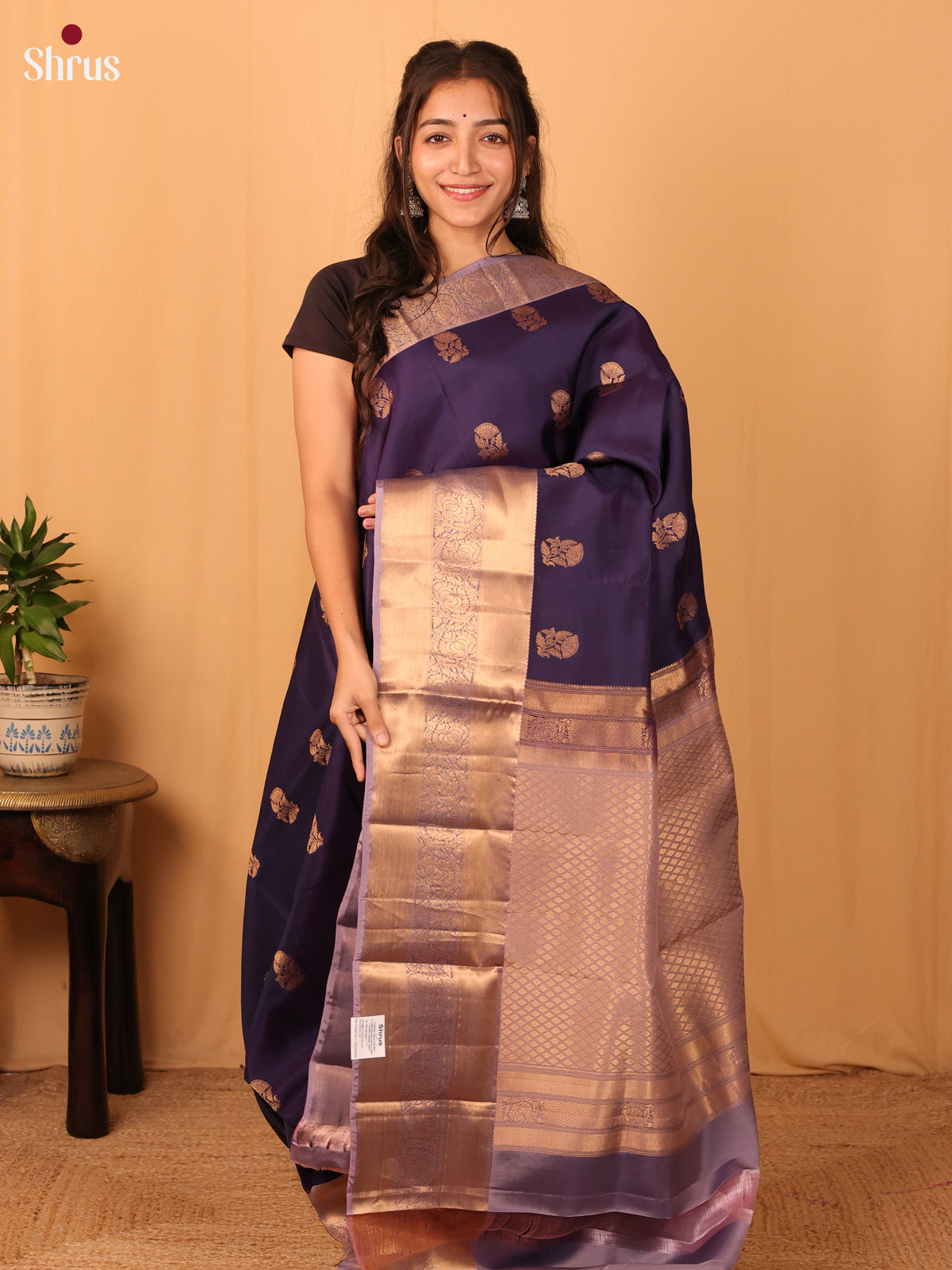 Violet & Lavender - Kanchipuram-halfpure Saree - Shop on Shrus.com