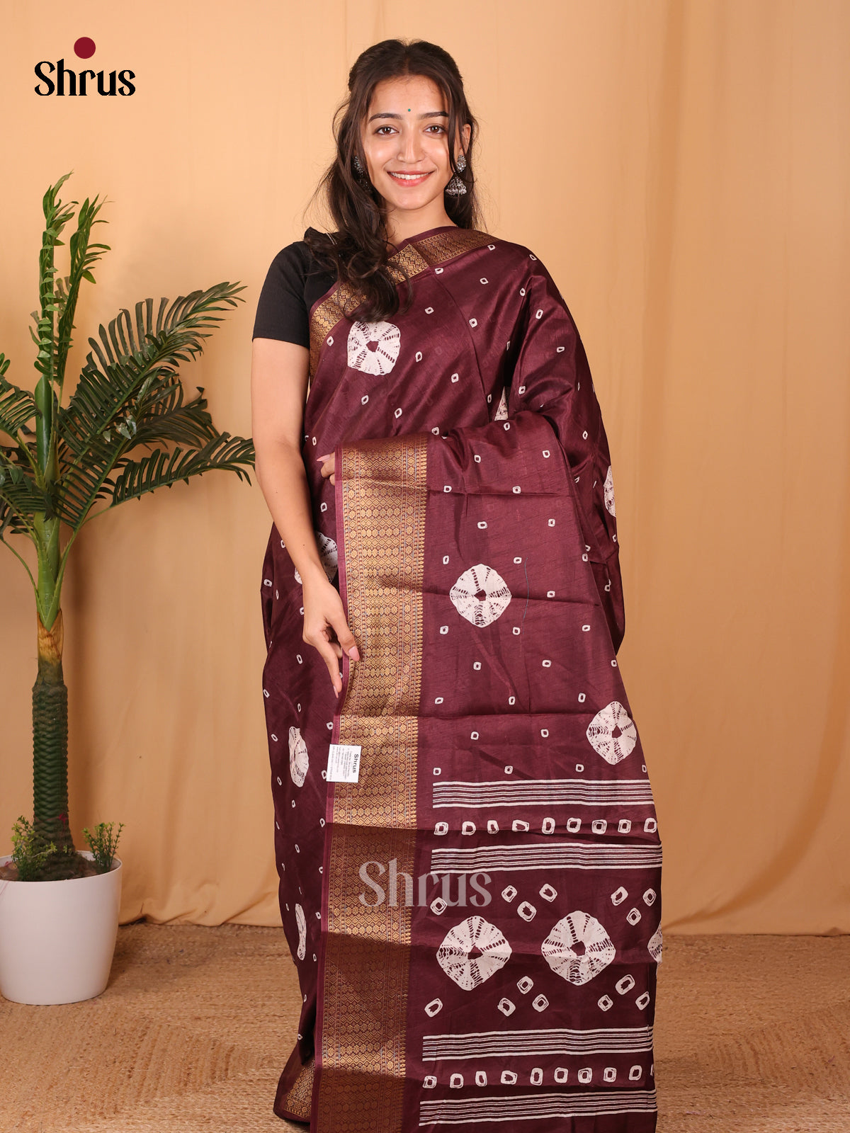 Brown- Semi Crepe Saree - Shop on Shrus.com
