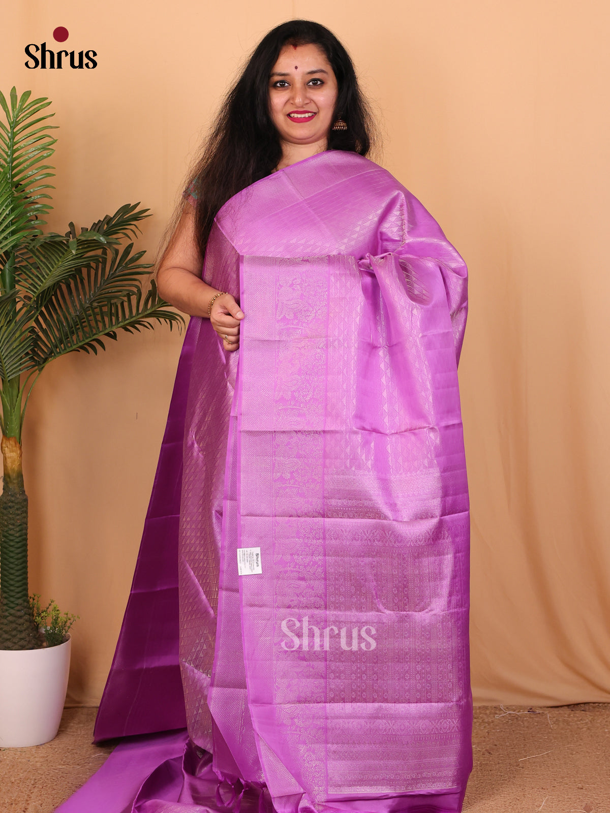 Single Tone Lilac Kanchipuram silk Saree With Pure Zari Woven Brocade Design - Shop on Shrus.com