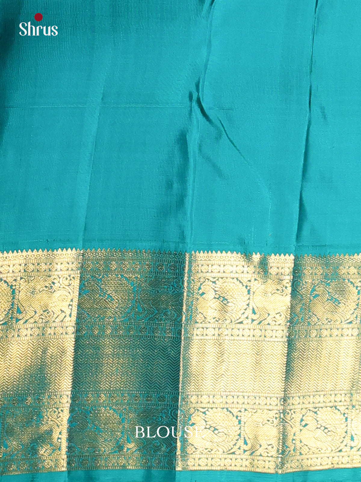 Bold Red and Green Bridal Kanchipuram silk Saree Crafted With Intricate Zari Buttas-2