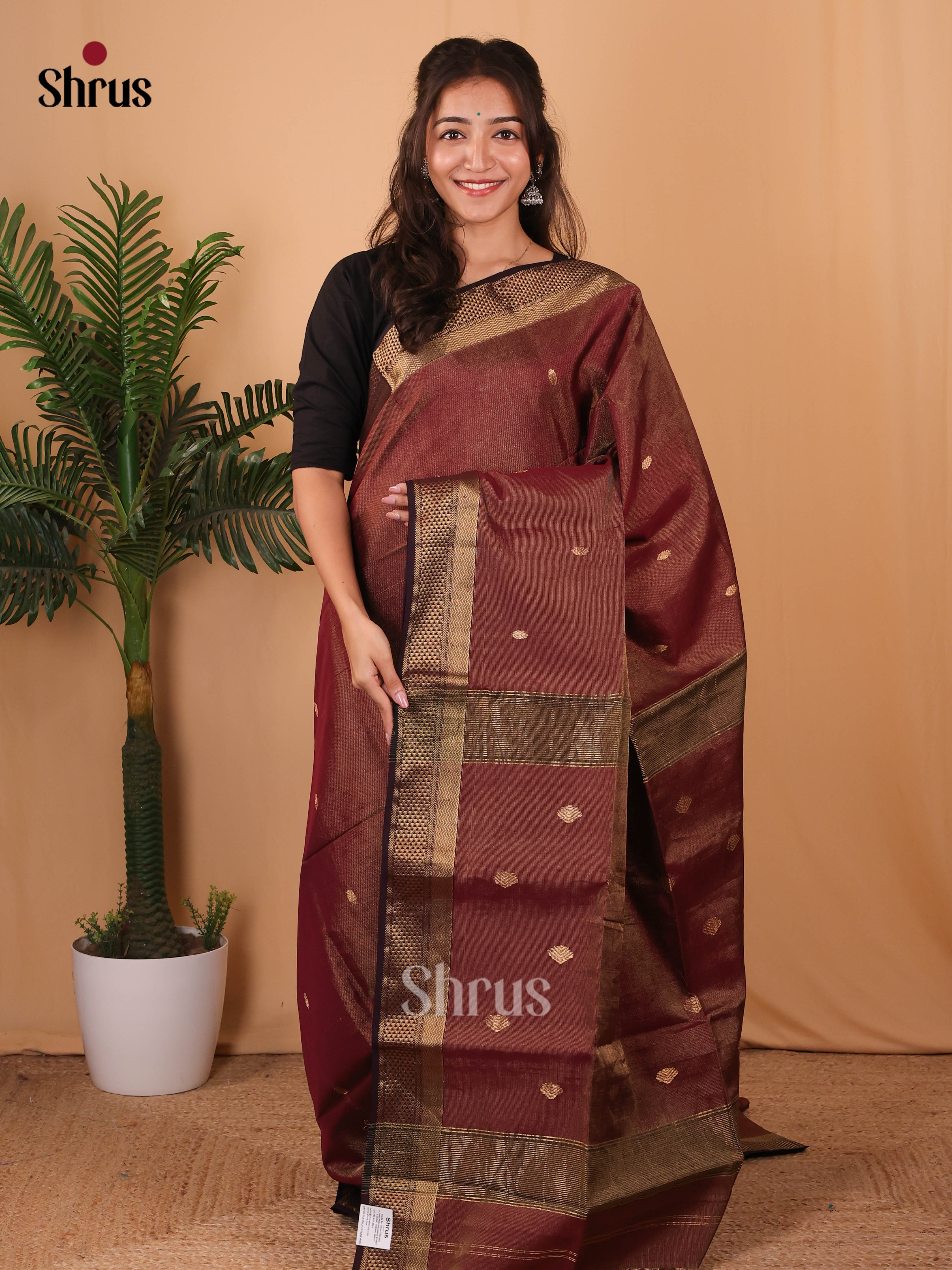 Maroon(Single Tone) - Maheshwari silkcotton Saree - Shop on Shrus.com