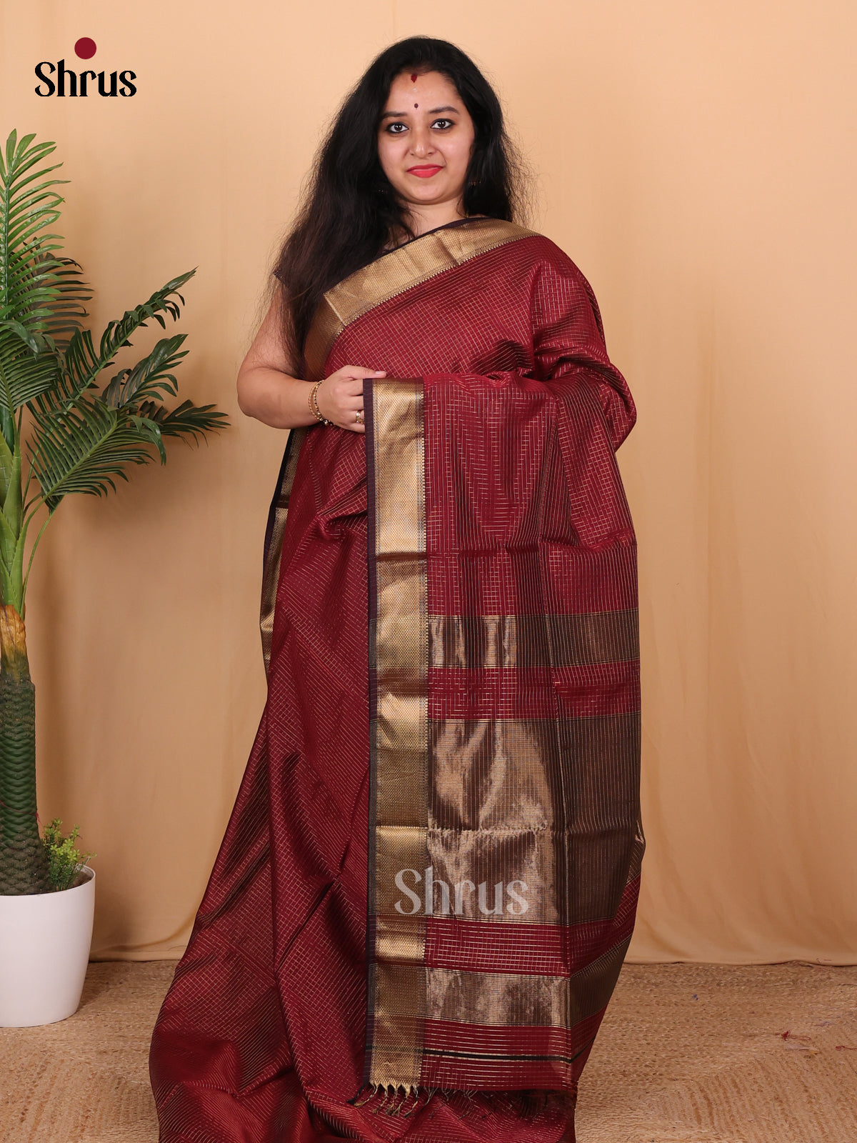 Maroon(single Tone) - Maheshwari silkcotton Saree - Shop on Shrus.com