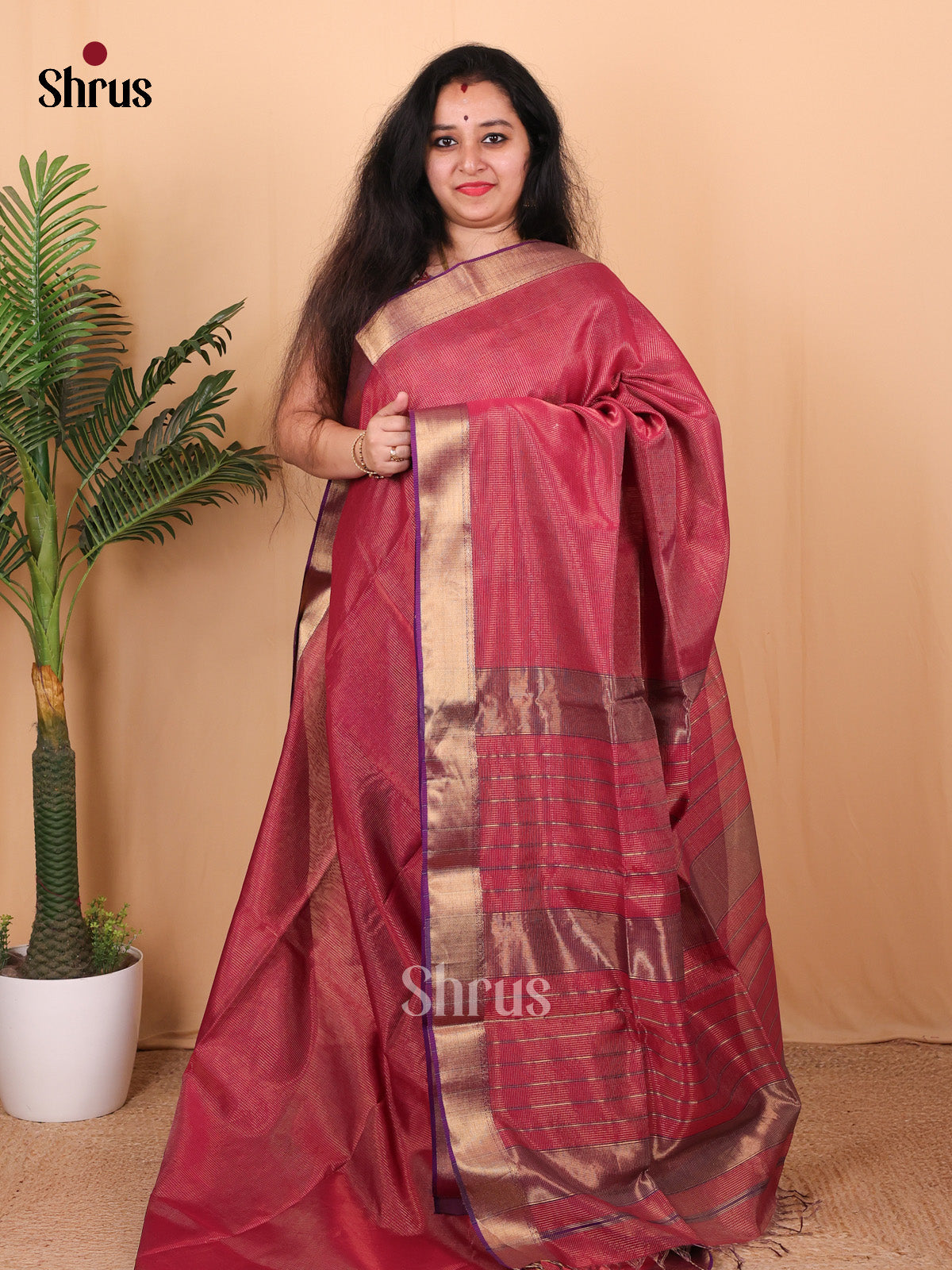 Red(Single Tone) - Maheshwari silkcotton Saree - Shop on Shrus.com